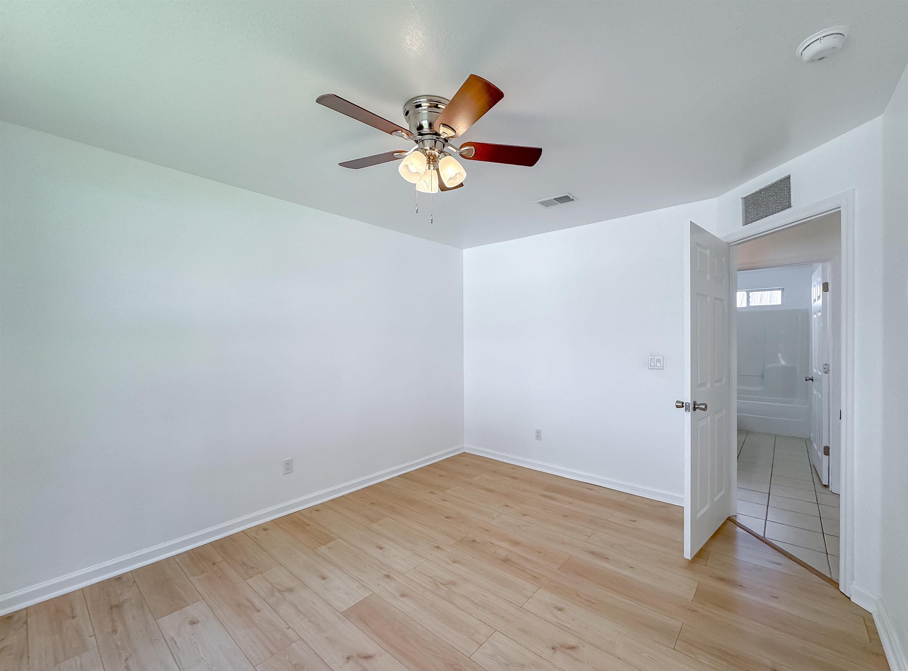 3439 Laura Street