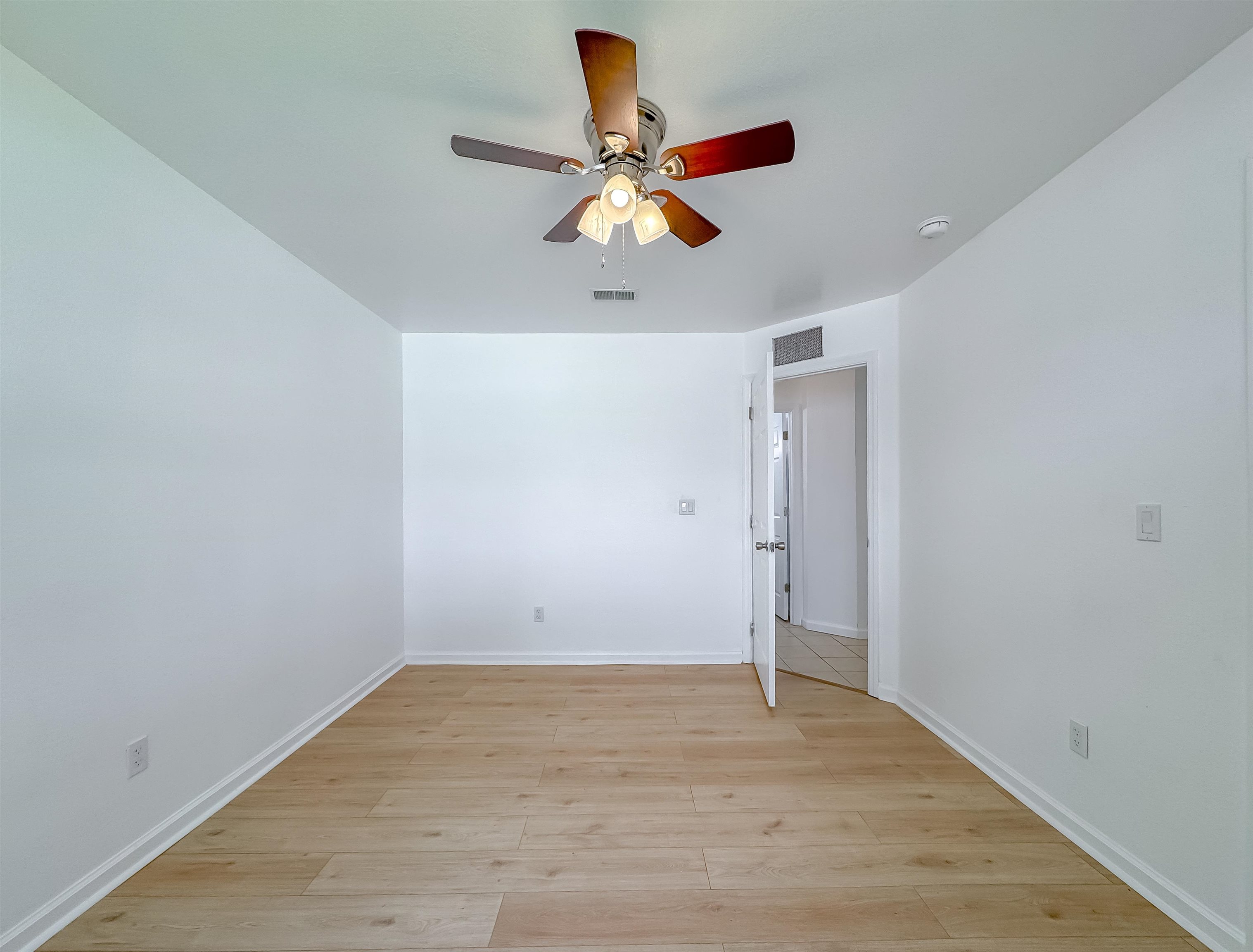 3439 Laura Street
