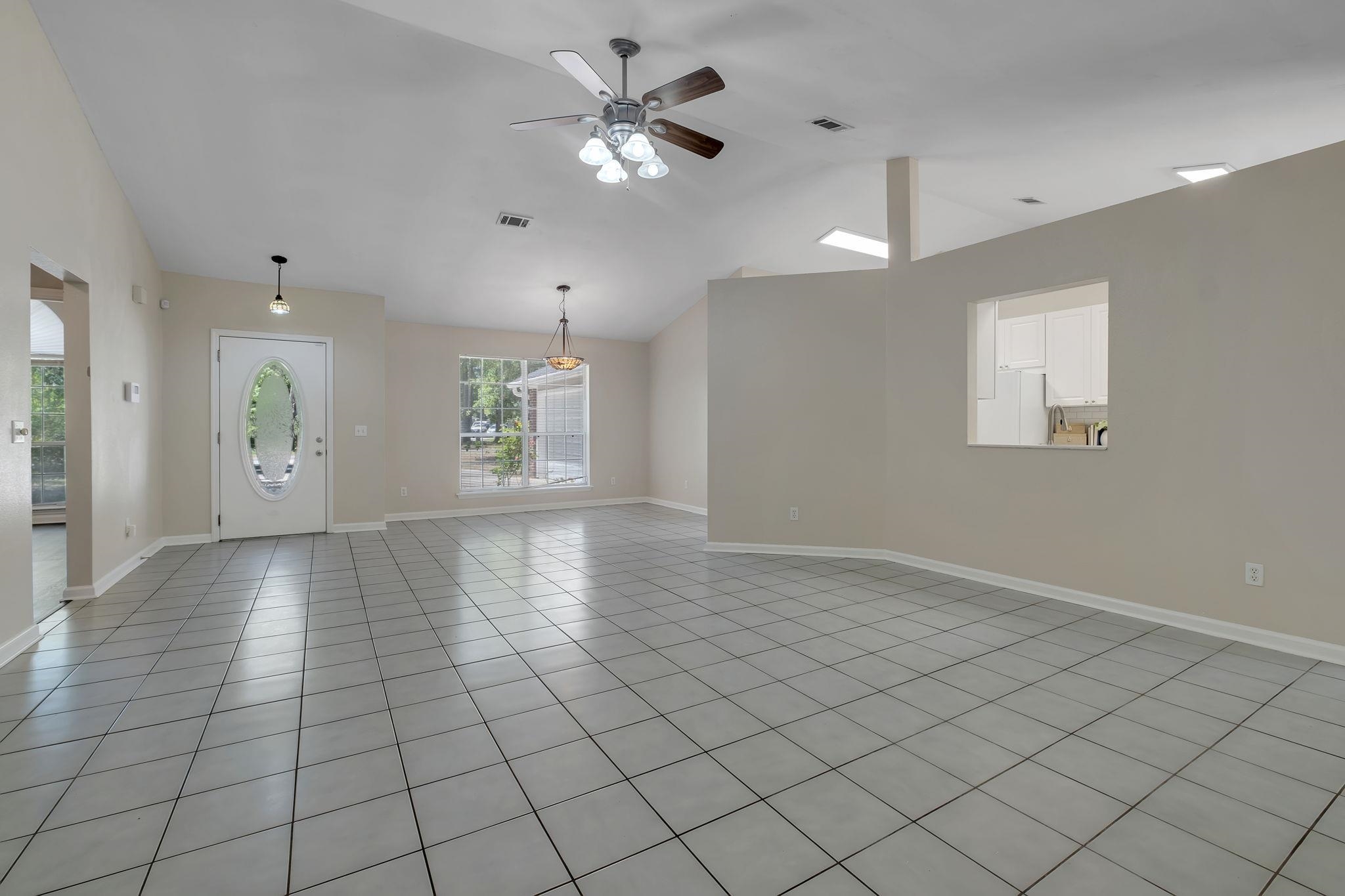 1713 Chestnut Hill
