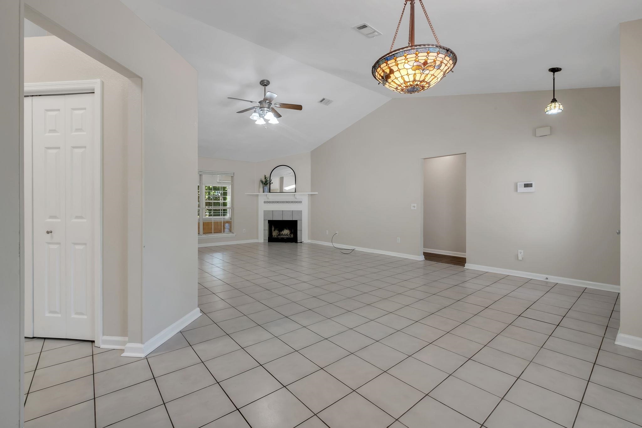 1713 Chestnut Hill