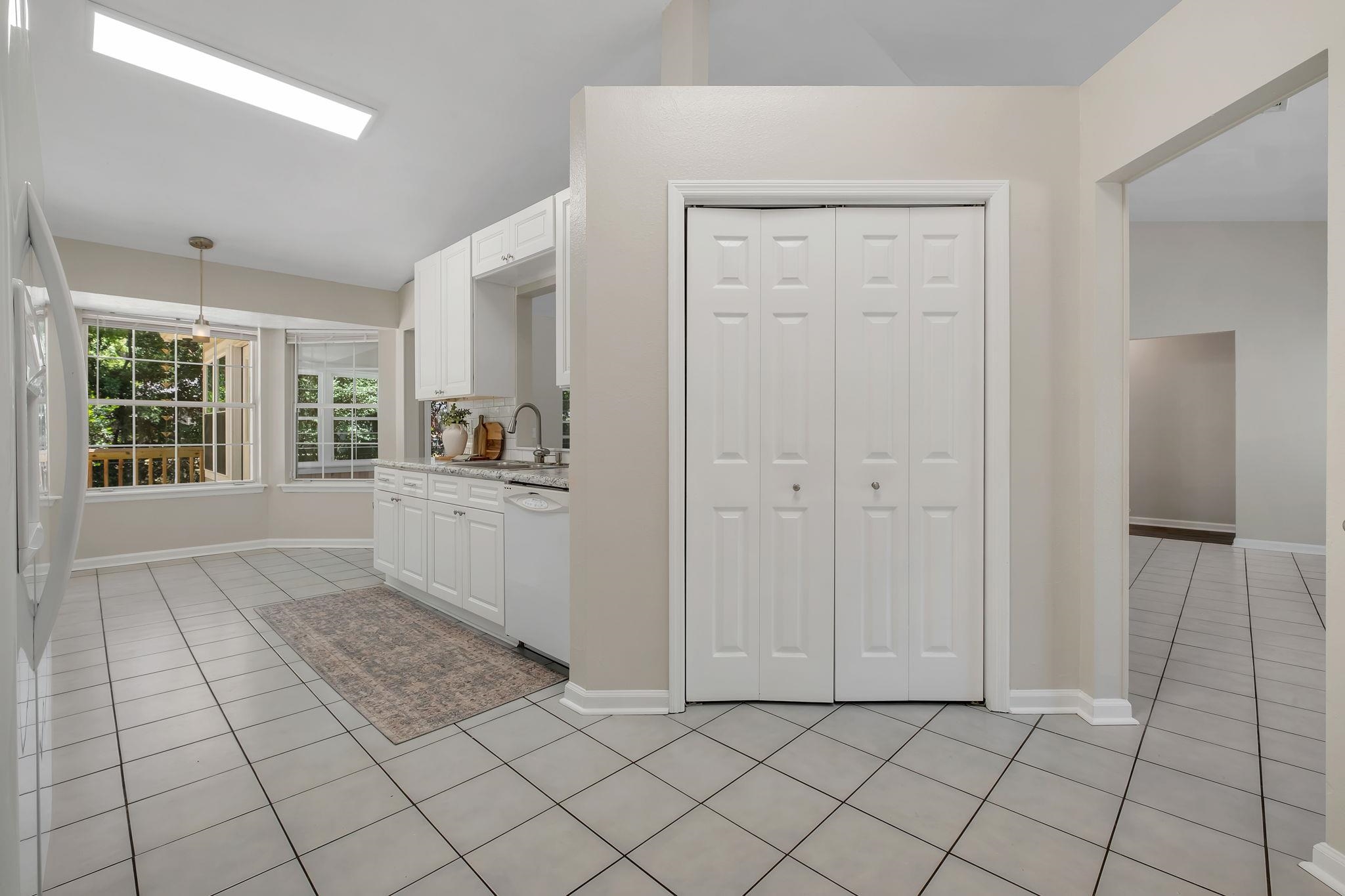 1713 Chestnut Hill