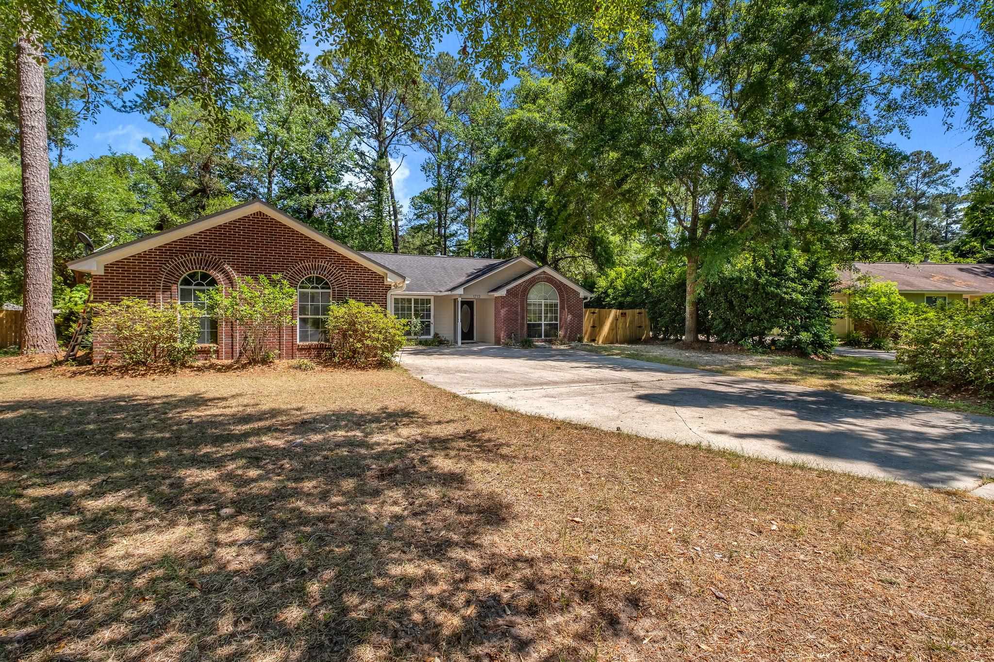 1713 Chestnut Hill