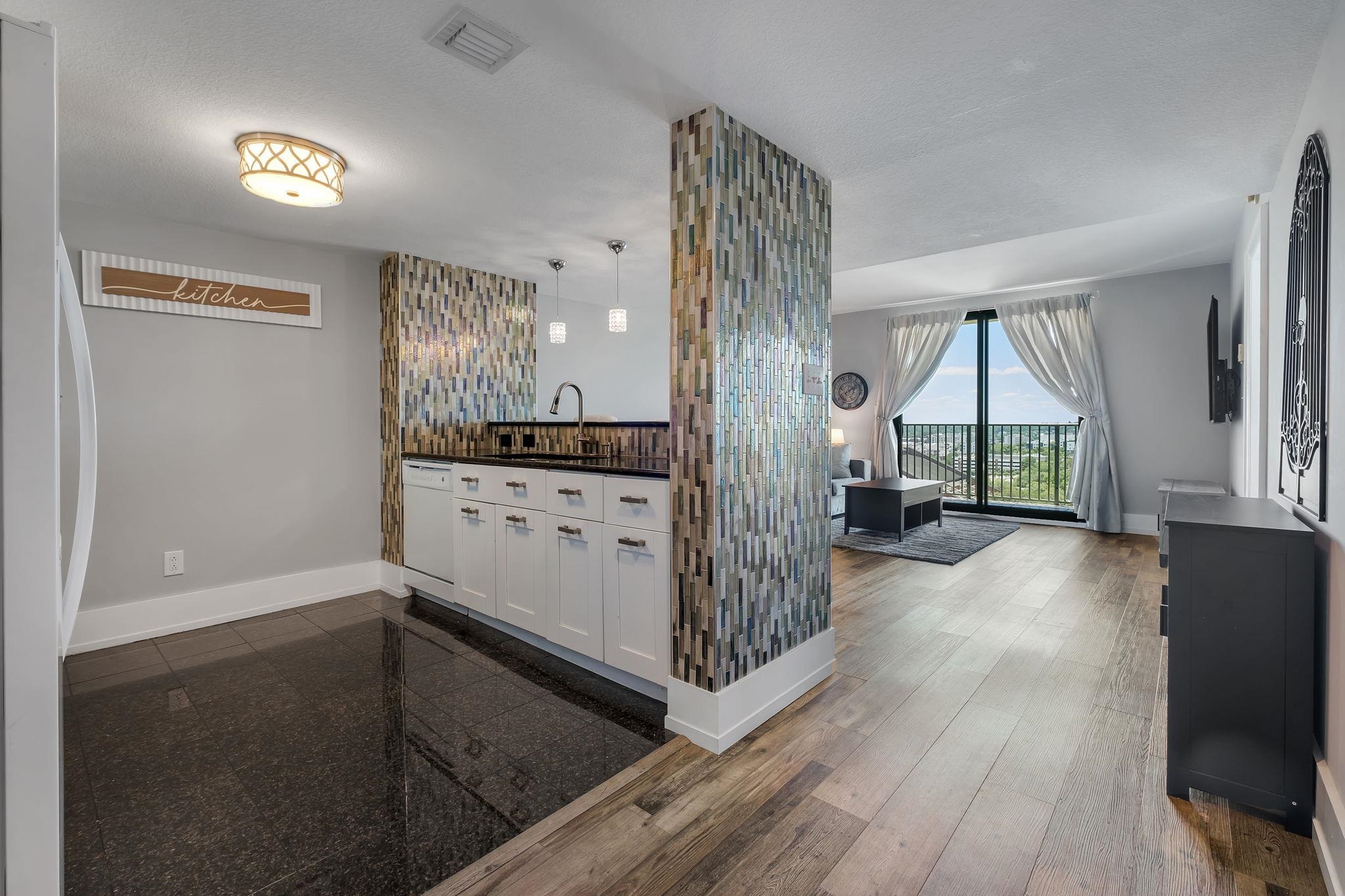 300 S Duval #809 Street Unit: 809