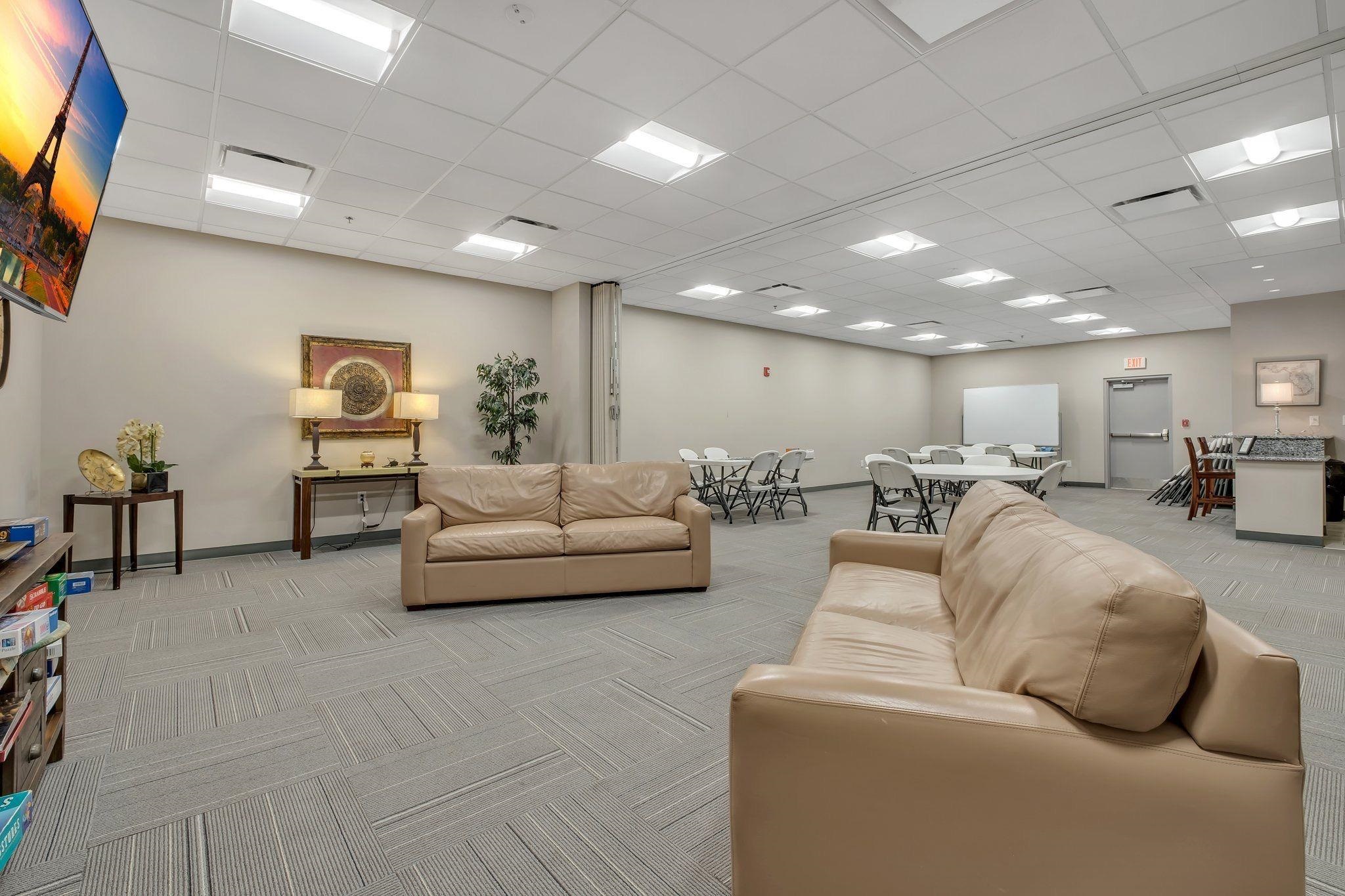 300 S Duval #809 Street Unit: 809
