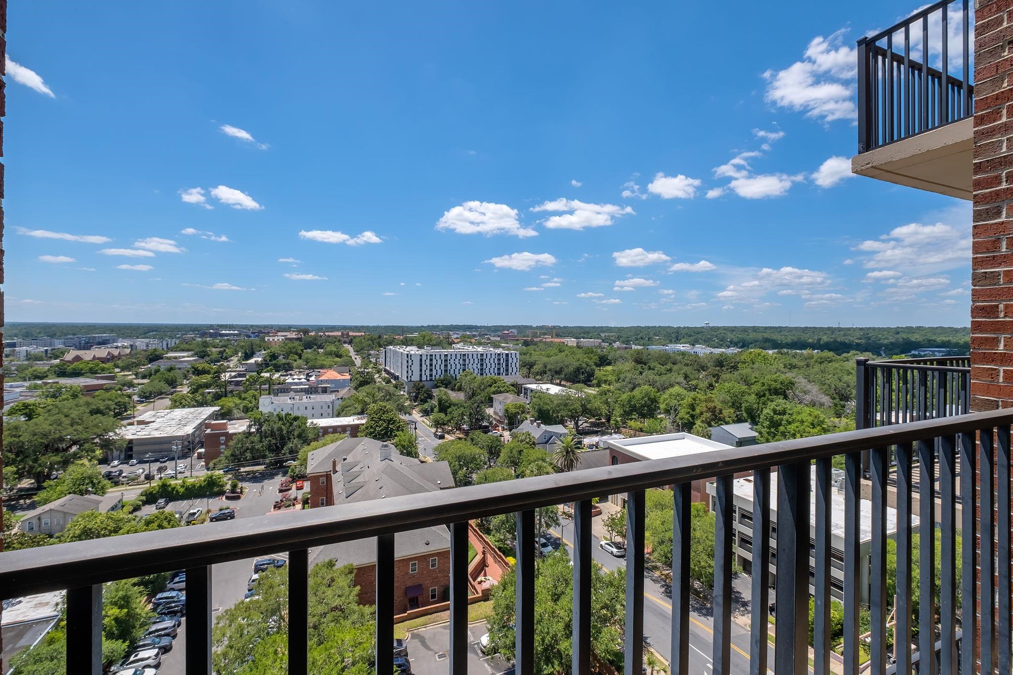 215 W College Avenue Unit: 903