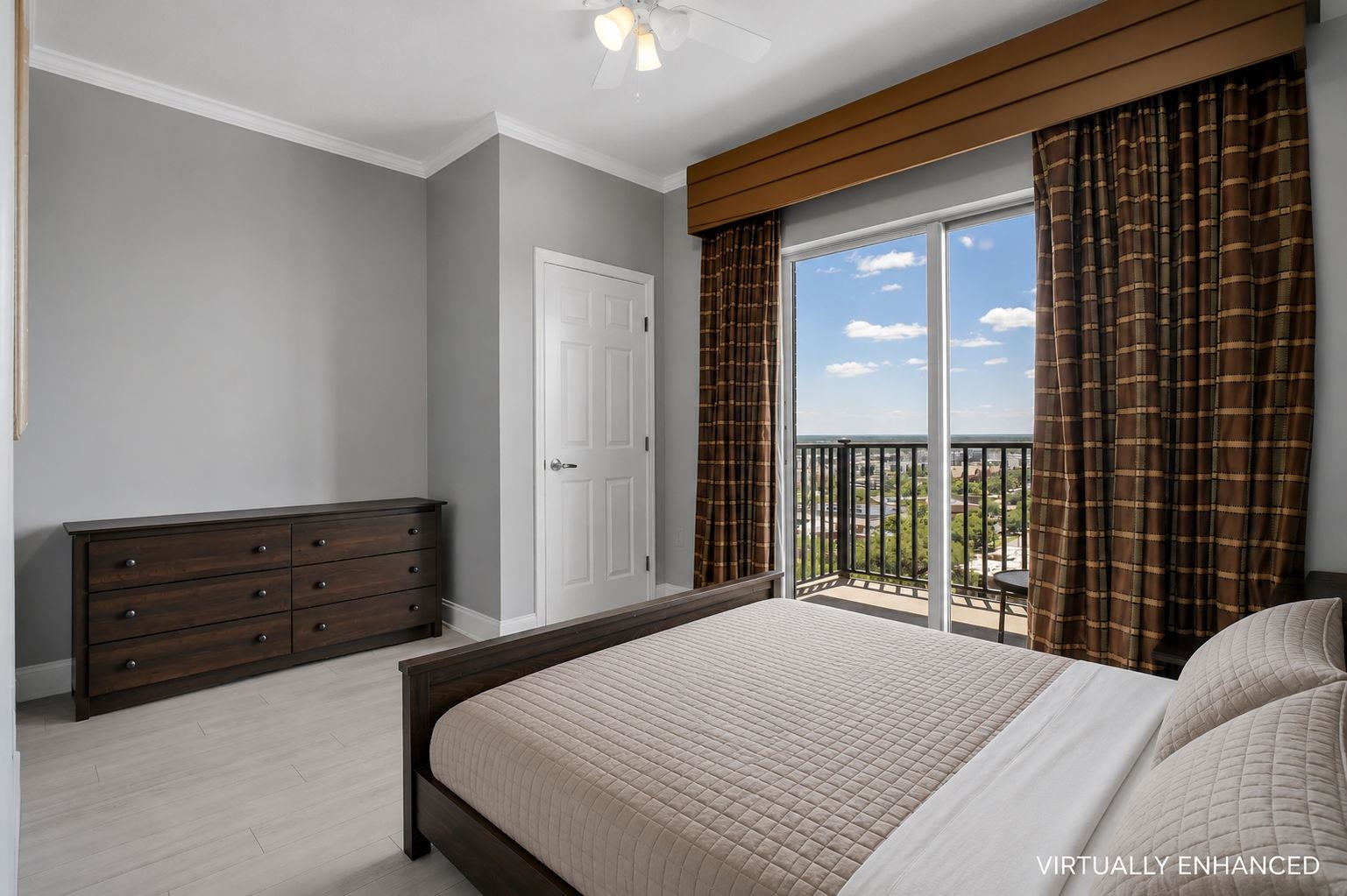 215 W College Avenue Unit: 903