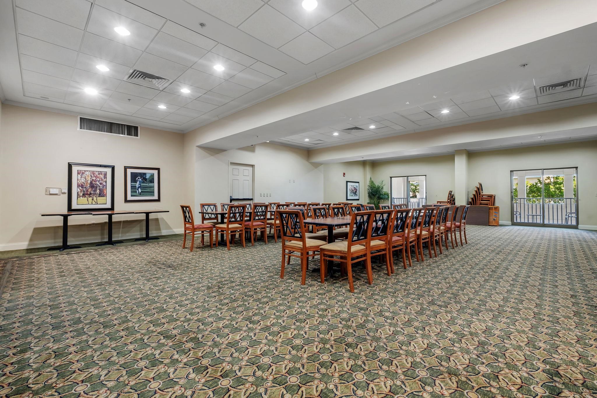 215 W College Avenue Unit: 903