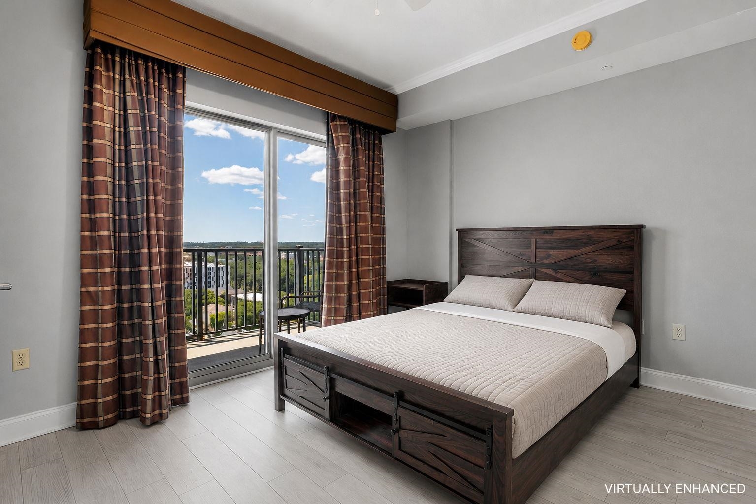 215 W College Avenue Unit: 903