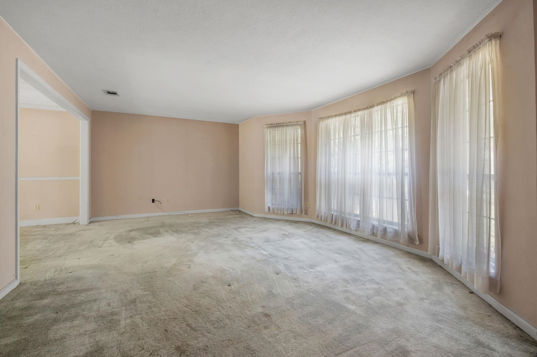 3194 Ferns Glen Drive
