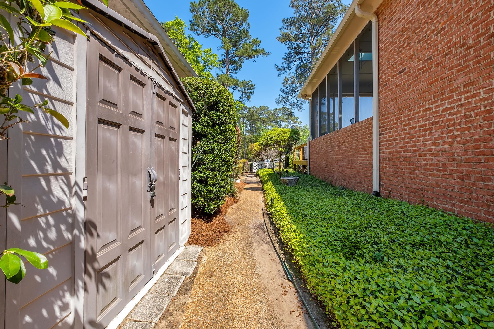 9031 Eagles Ridge Drive