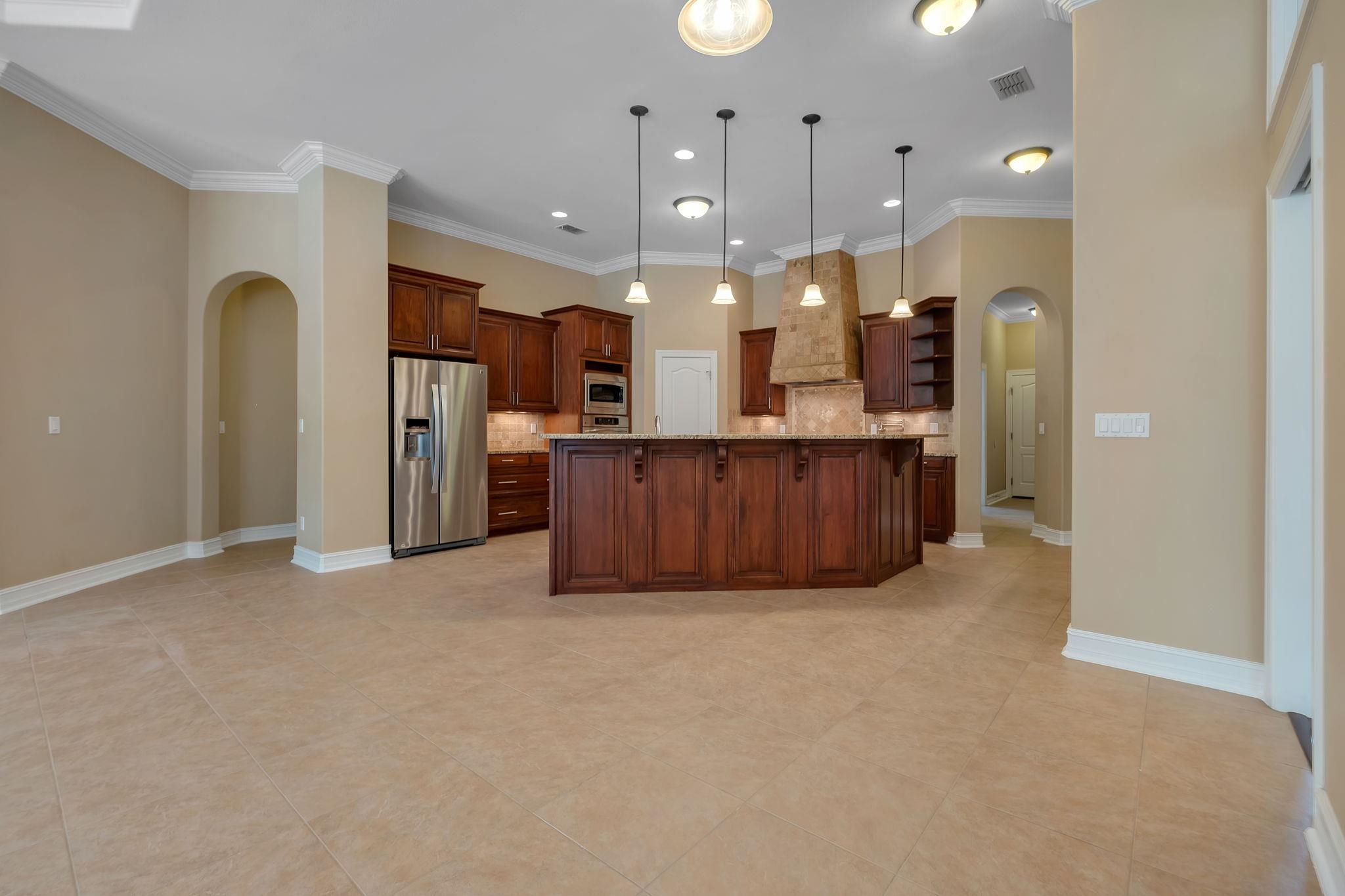 5755 Farnsworth Drive