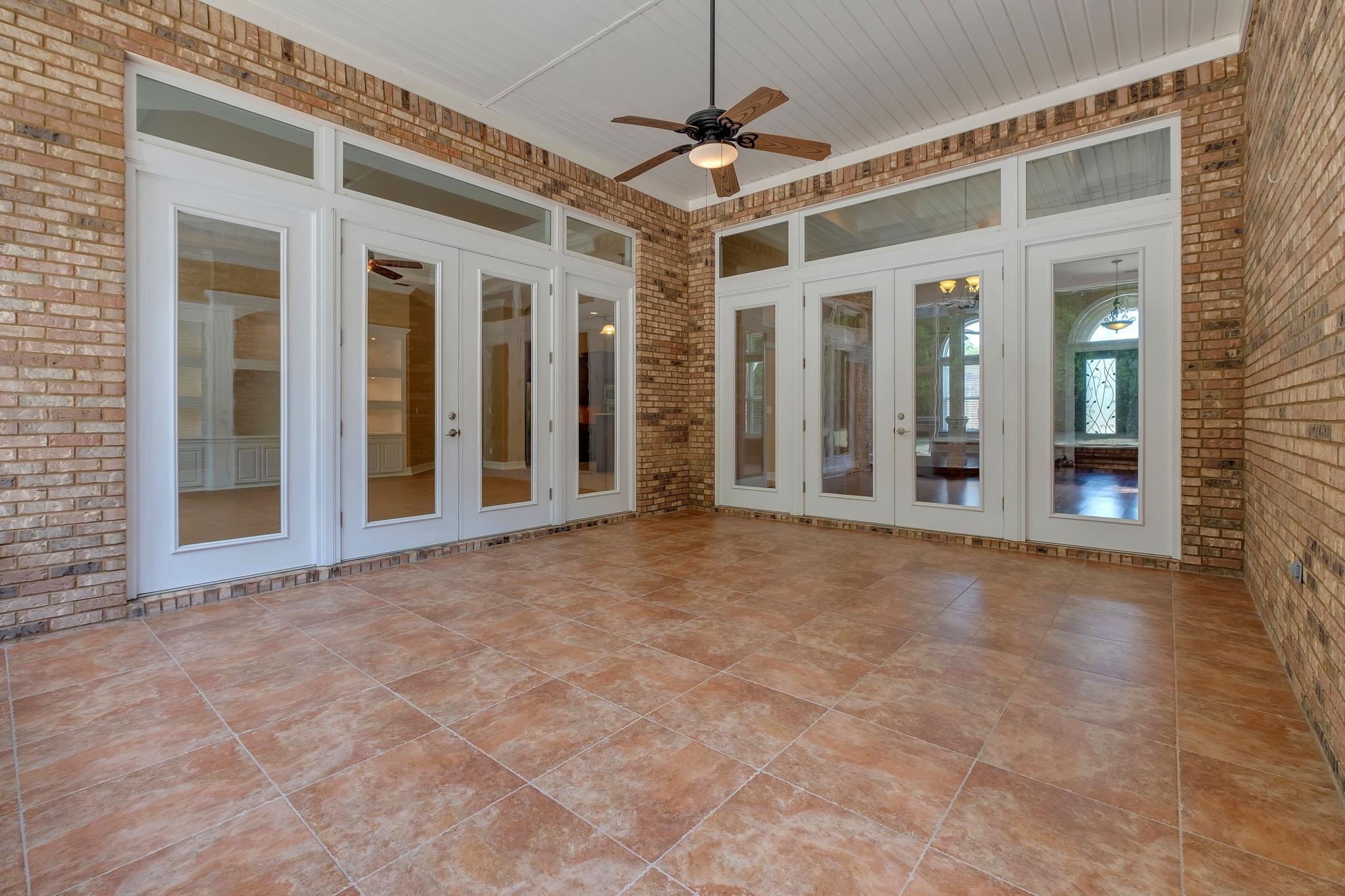 5755 Farnsworth Drive
