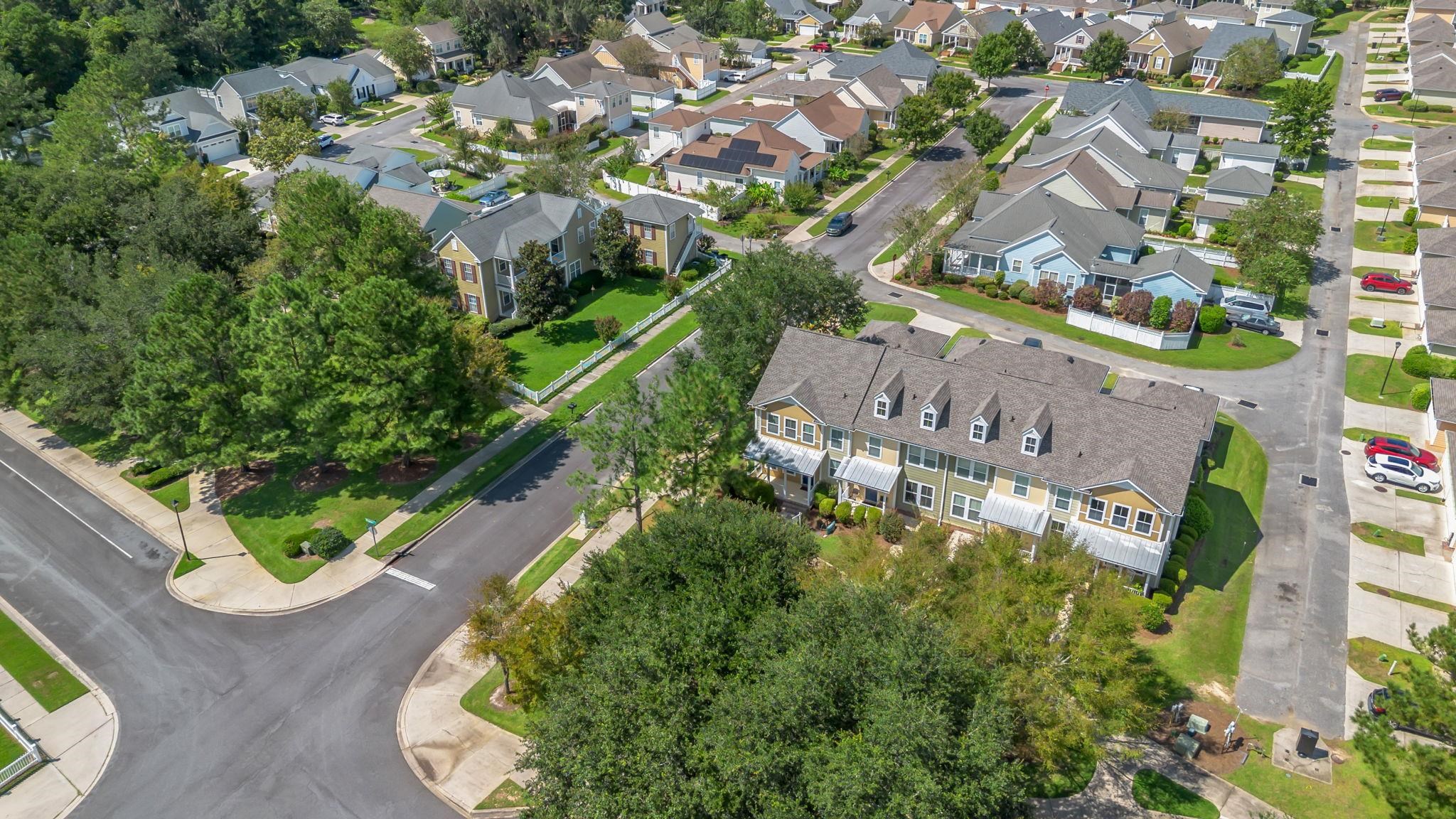 3716 Riverton Trail