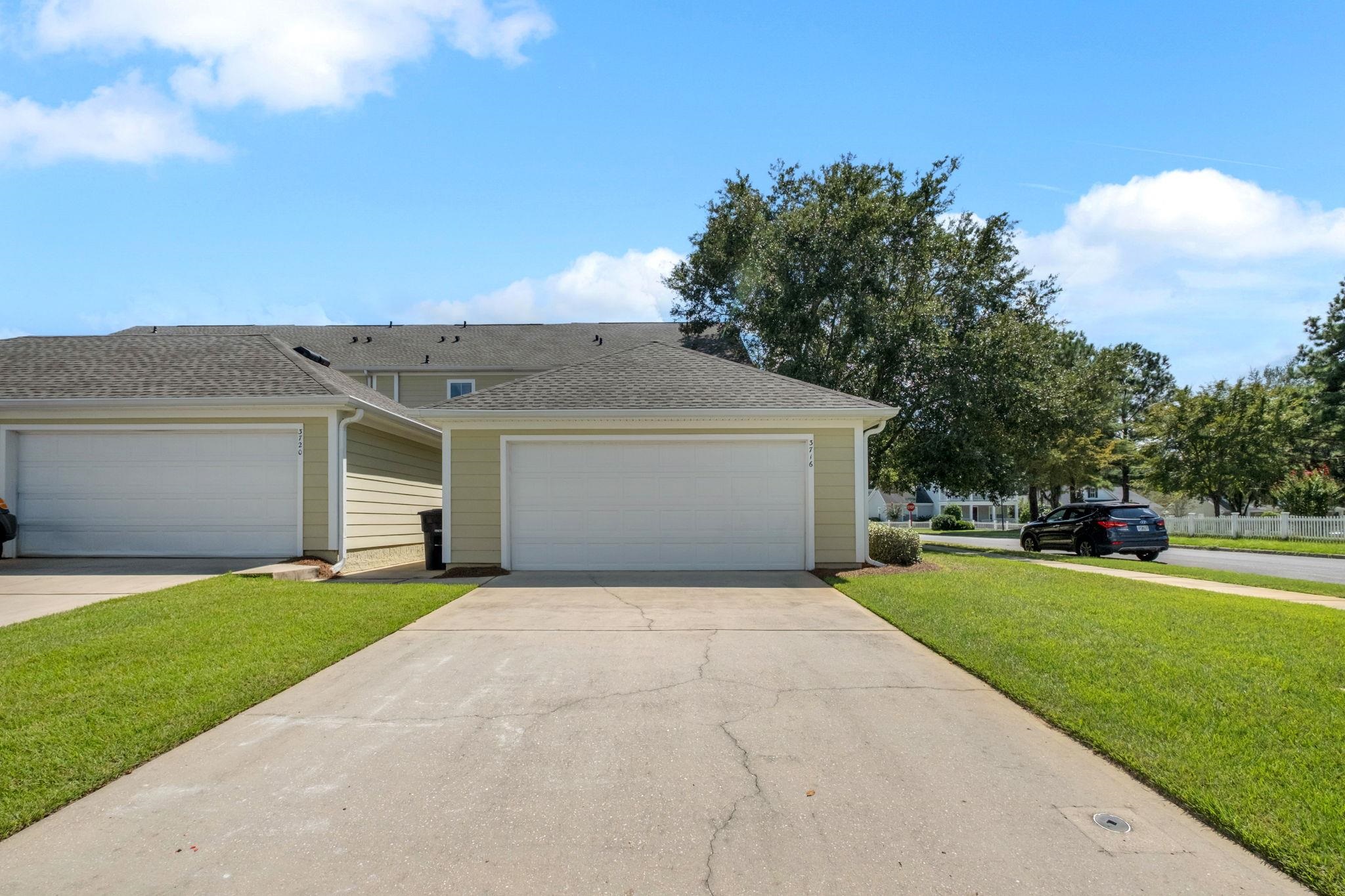 3716 Riverton Trail