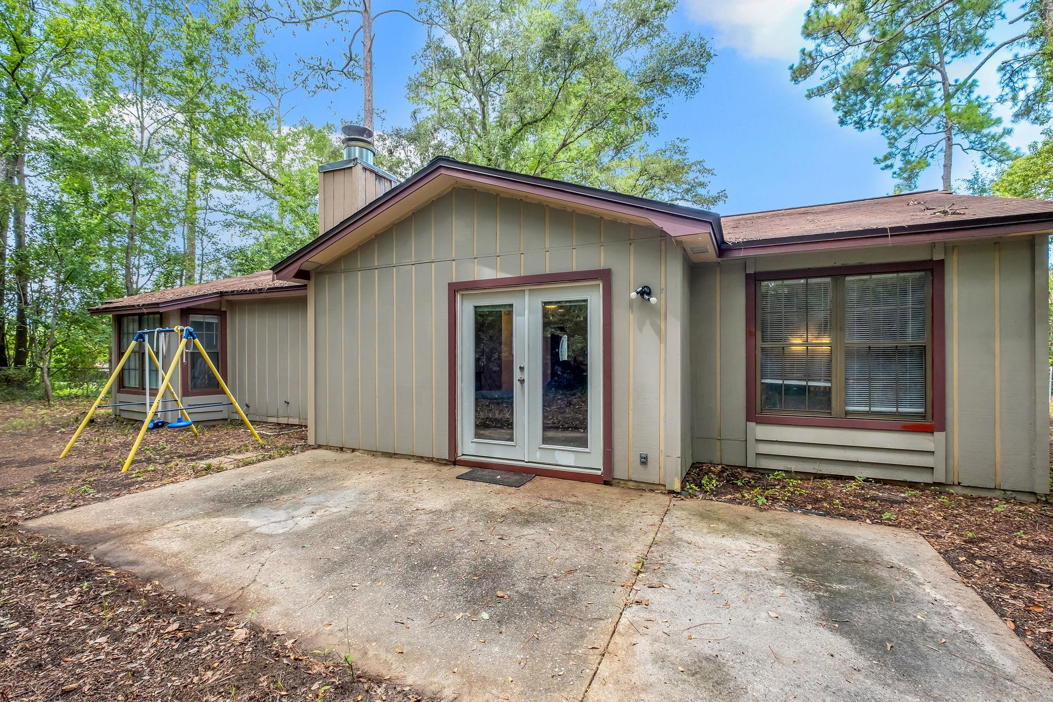 1103 Woodbern Lane