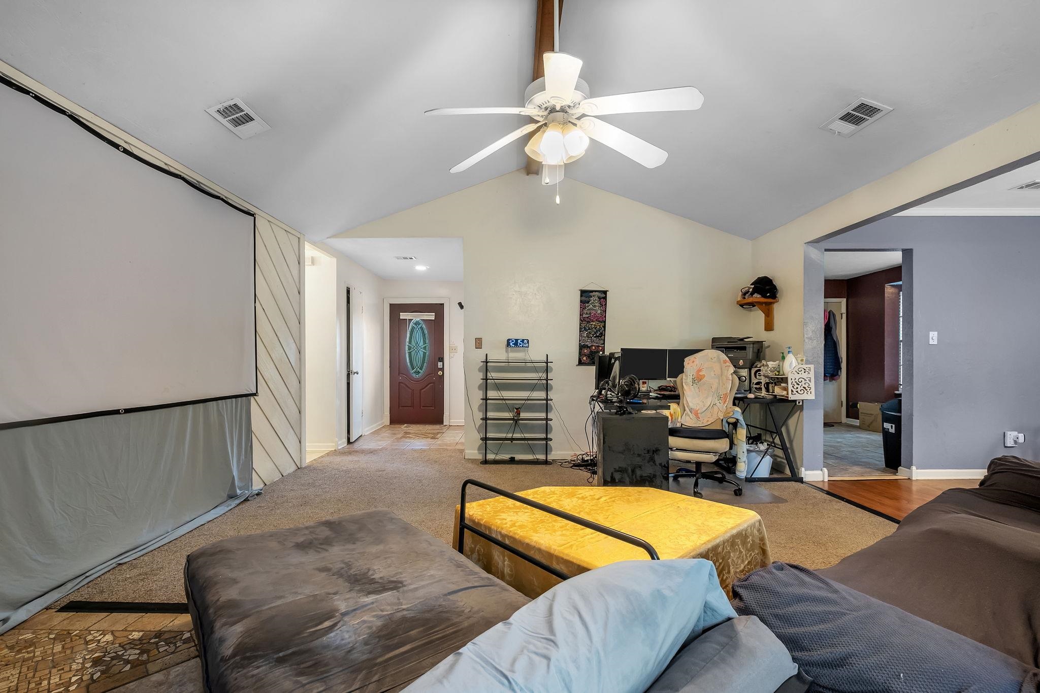 1103 Woodbern Lane