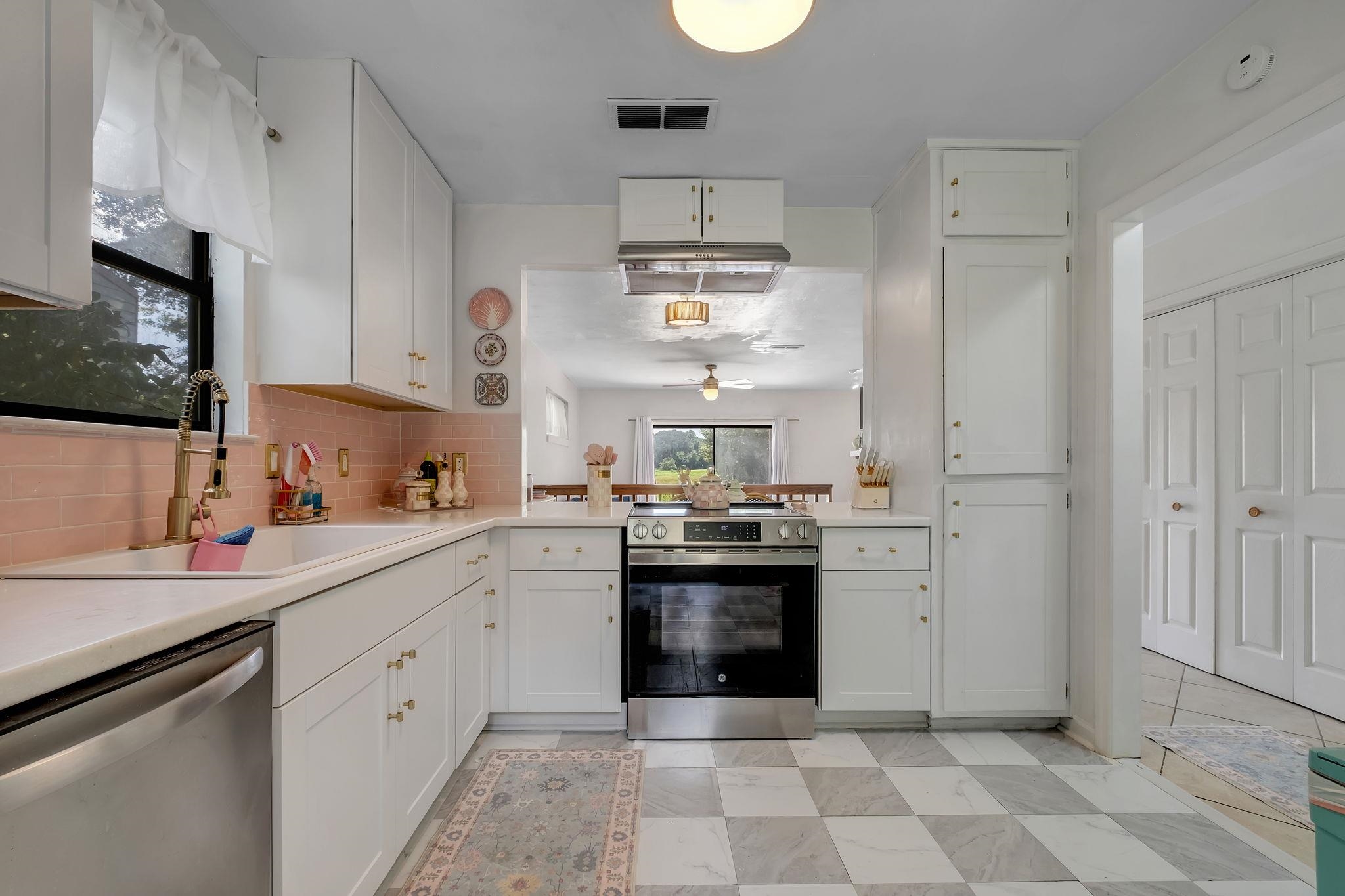 2429 Merrigan Place