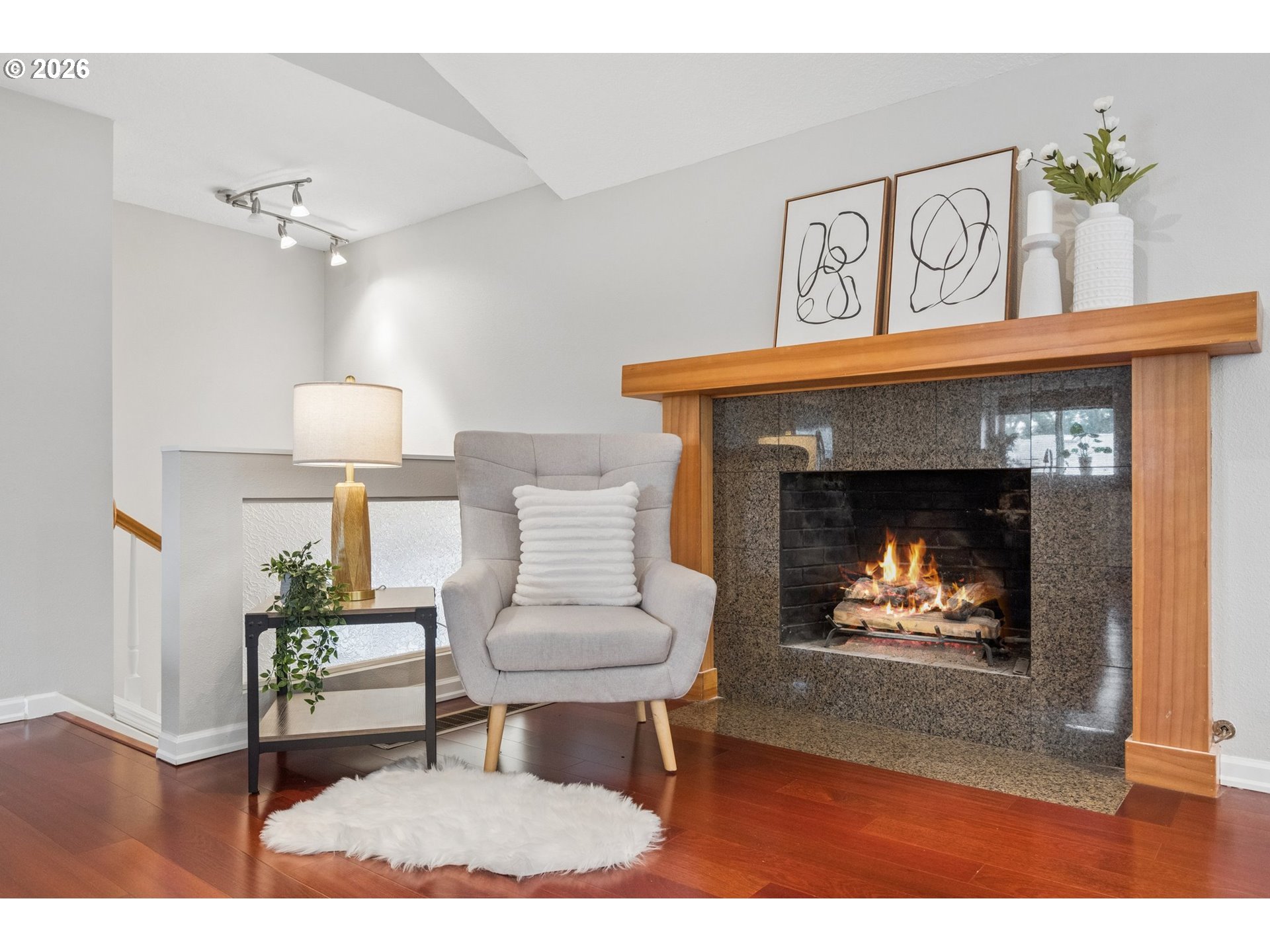 2445 DEBOK RD