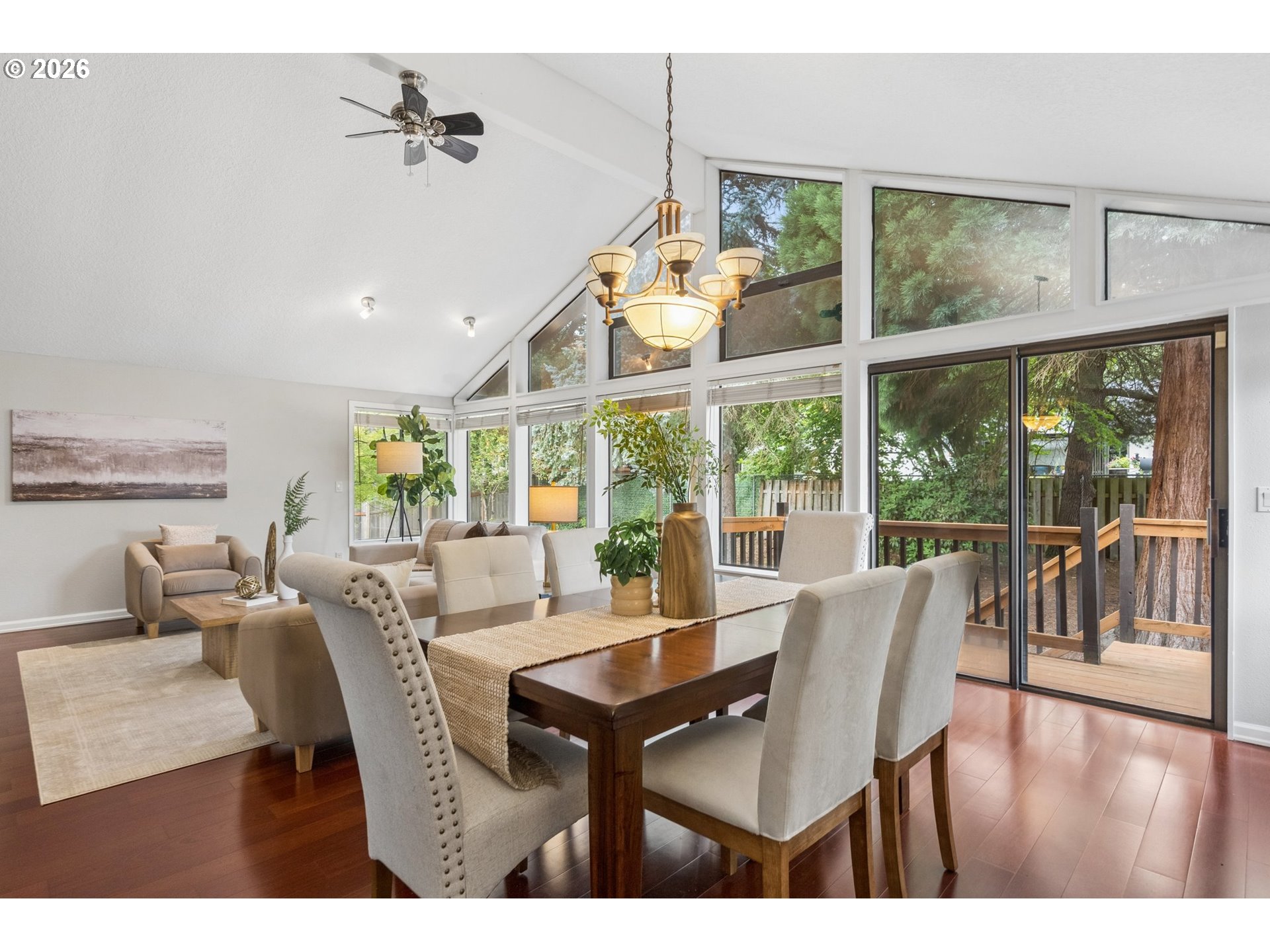 2445 DEBOK RD