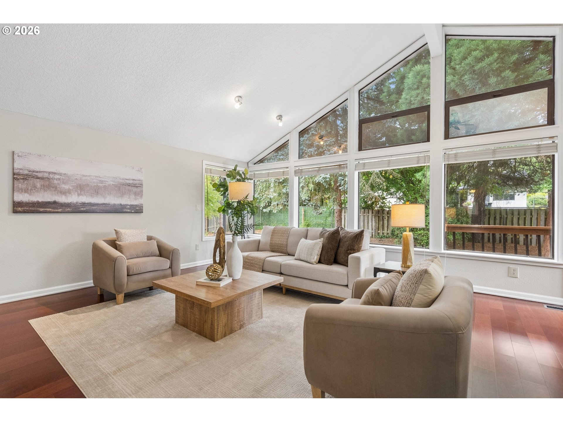2445 DEBOK RD