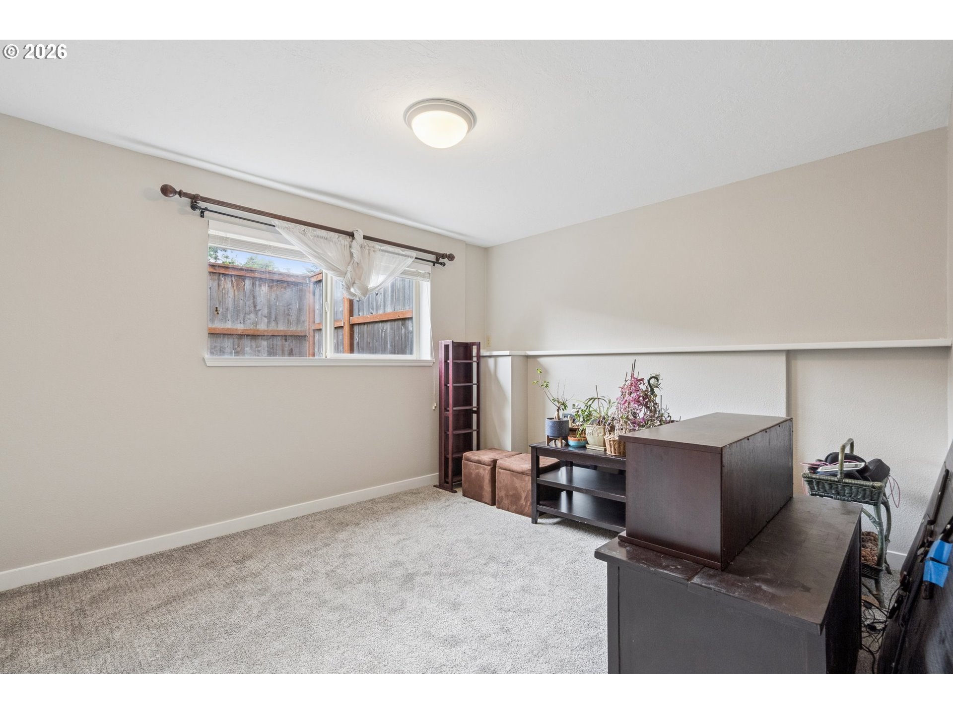 2445 DEBOK RD