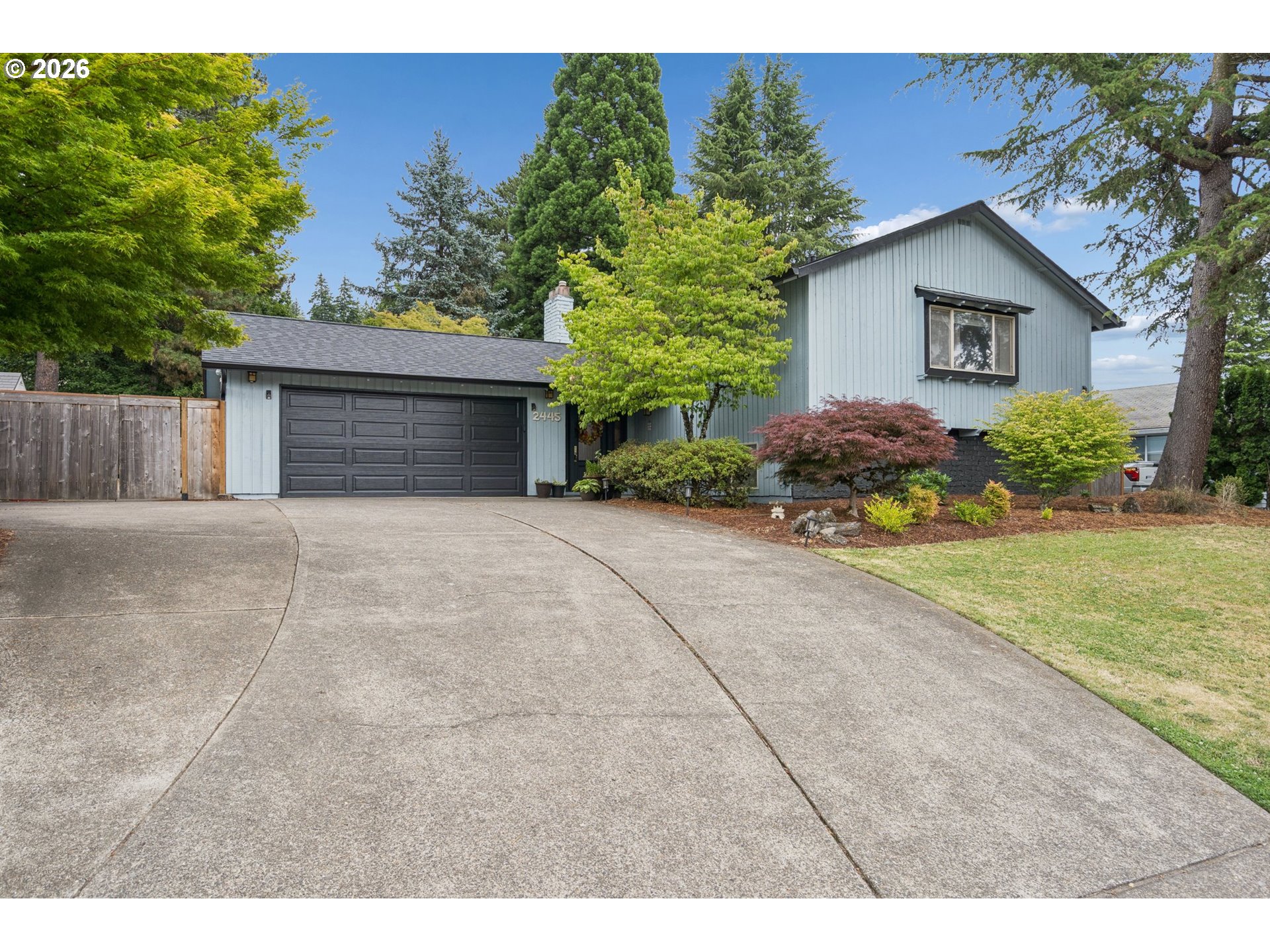 2445 DEBOK RD