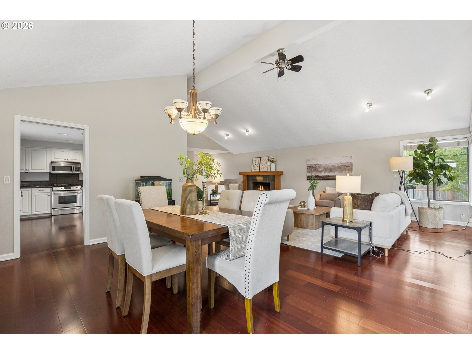 2445 DEBOK RD