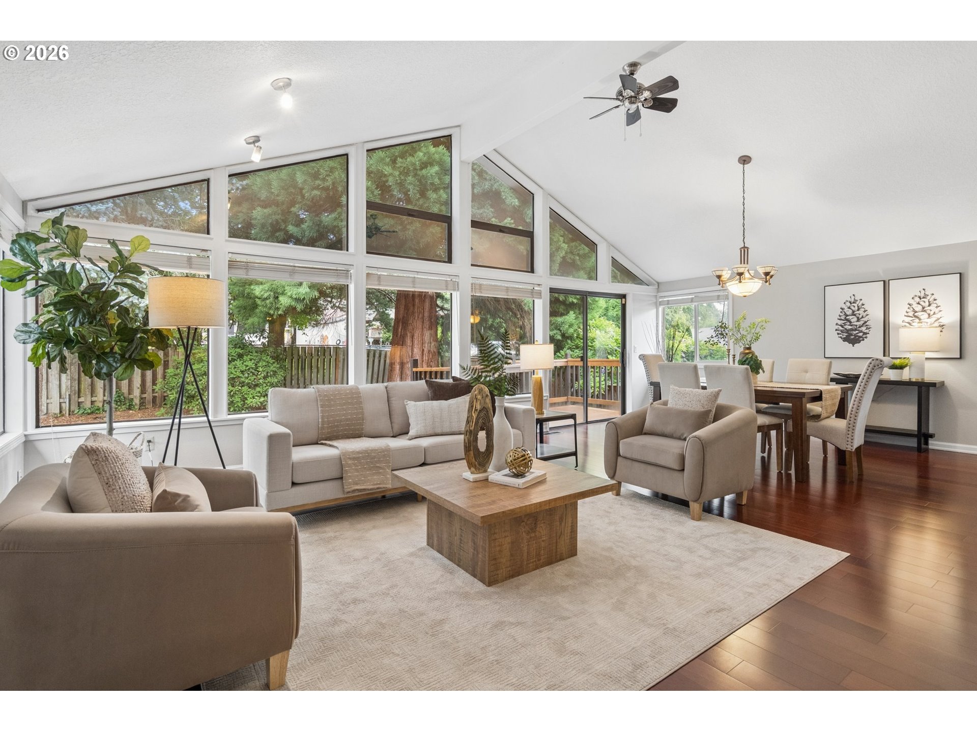 2445 DEBOK RD