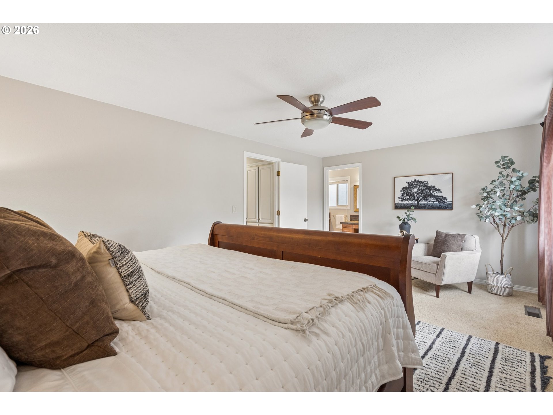 2445 DEBOK RD