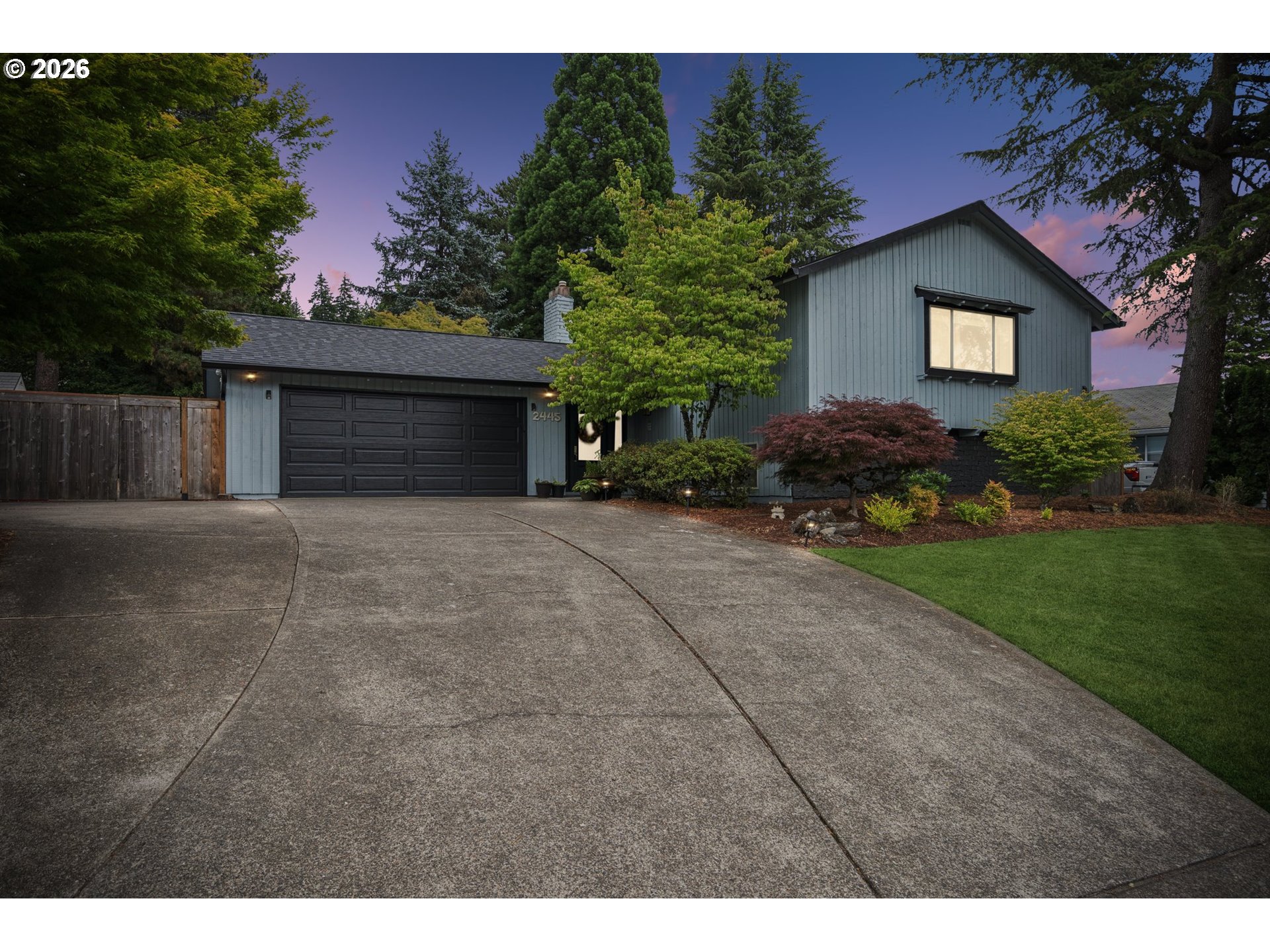 2445 DEBOK RD