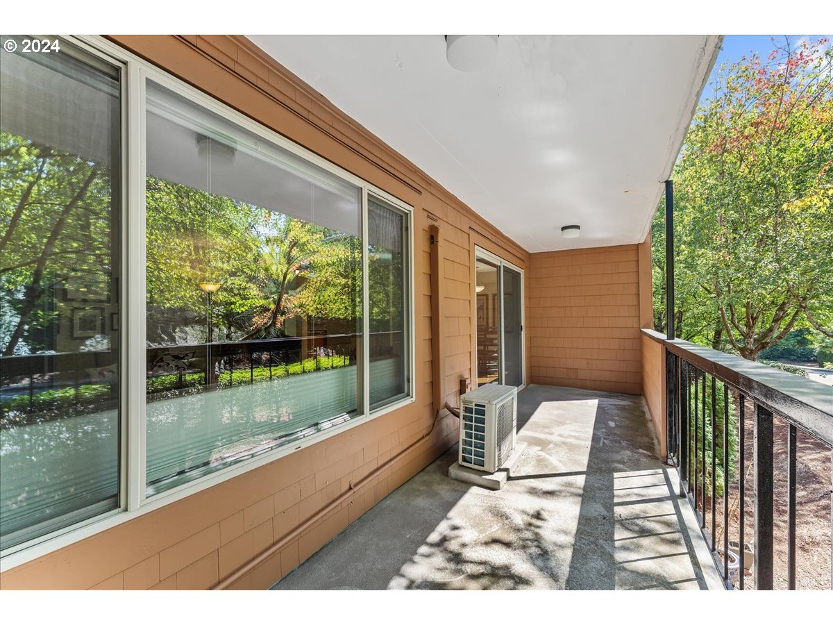 174 Oswego Summit