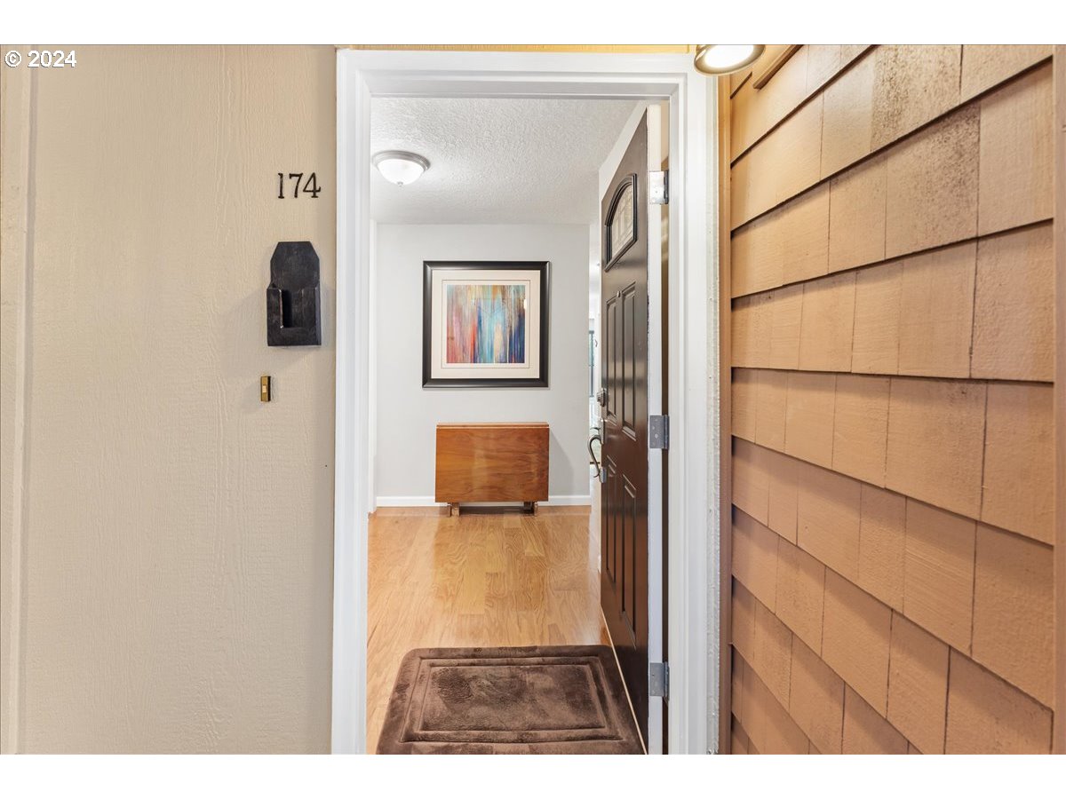 174 Oswego Summit