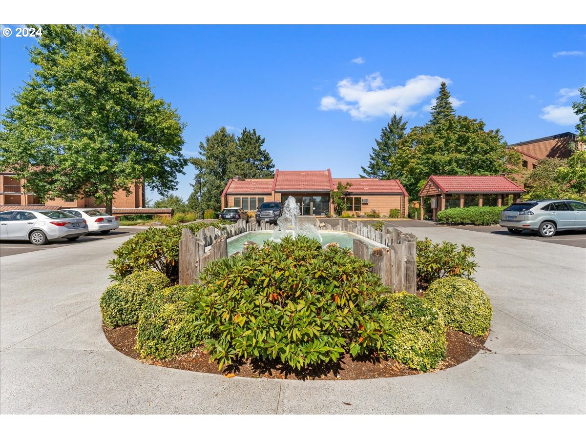 174 Oswego Summit