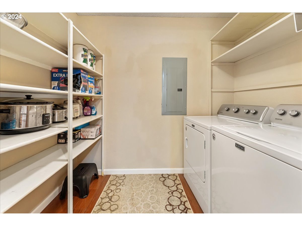 174 Oswego Summit