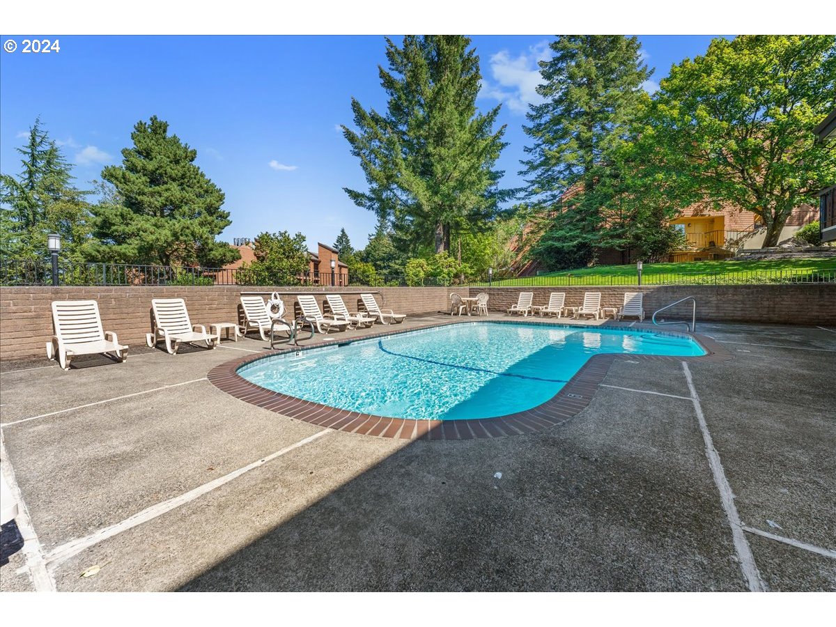 174 Oswego Summit