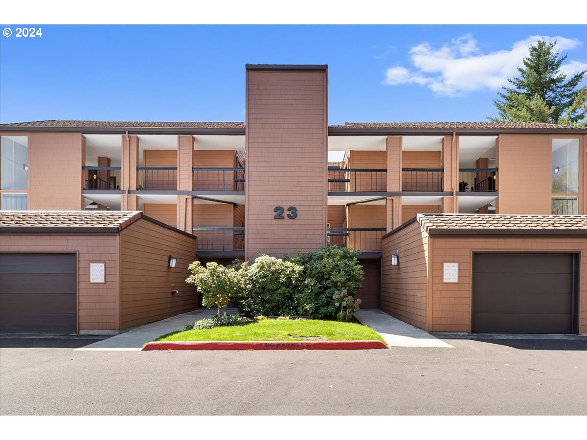 174 Oswego Summit
