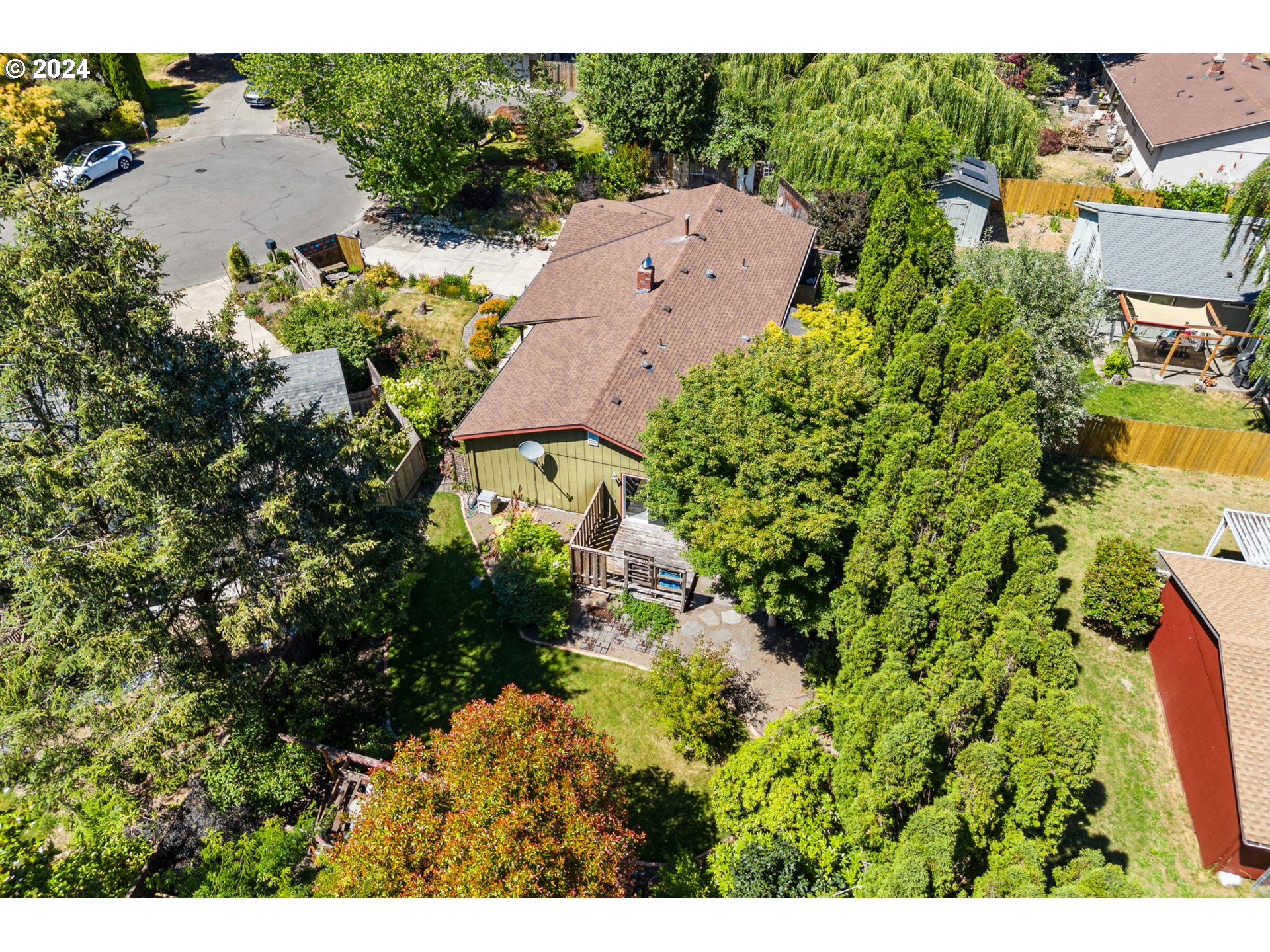 7000 SW ROYAL OAK CT