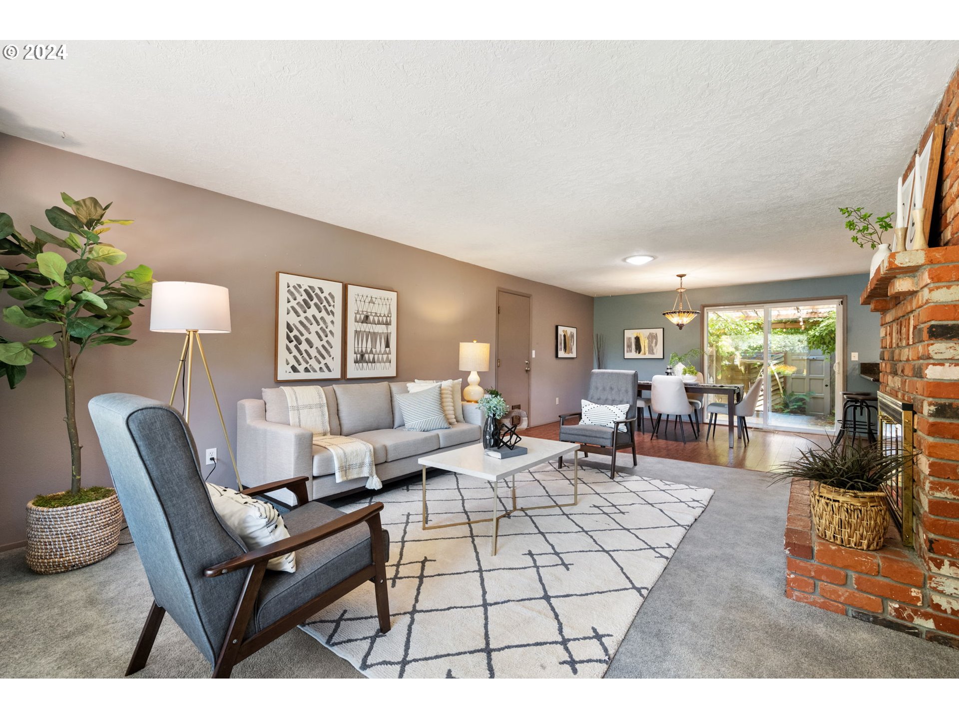 7000 SW ROYAL OAK CT