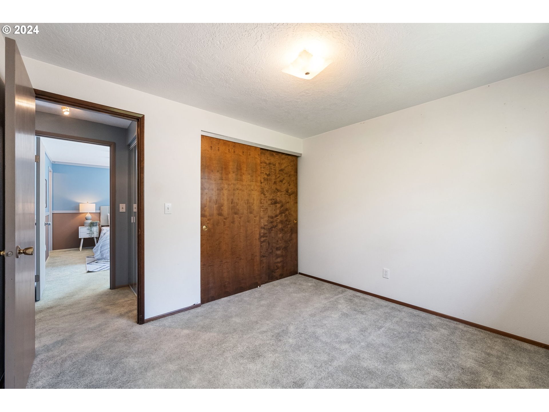 7000 SW ROYAL OAK CT