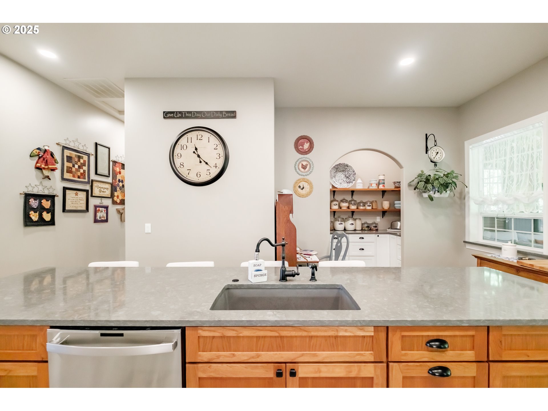 1299 BERNARD ST