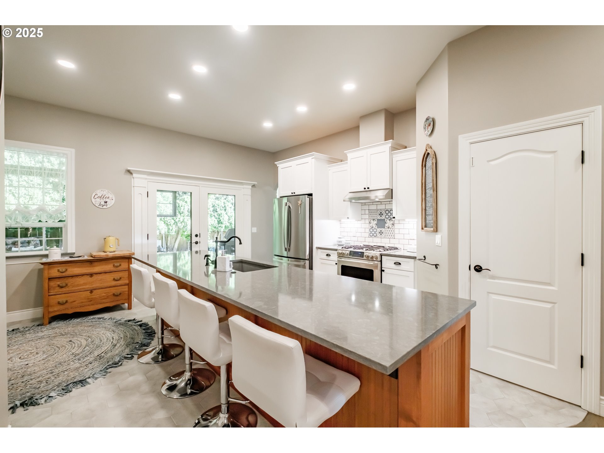 1299 BERNARD ST