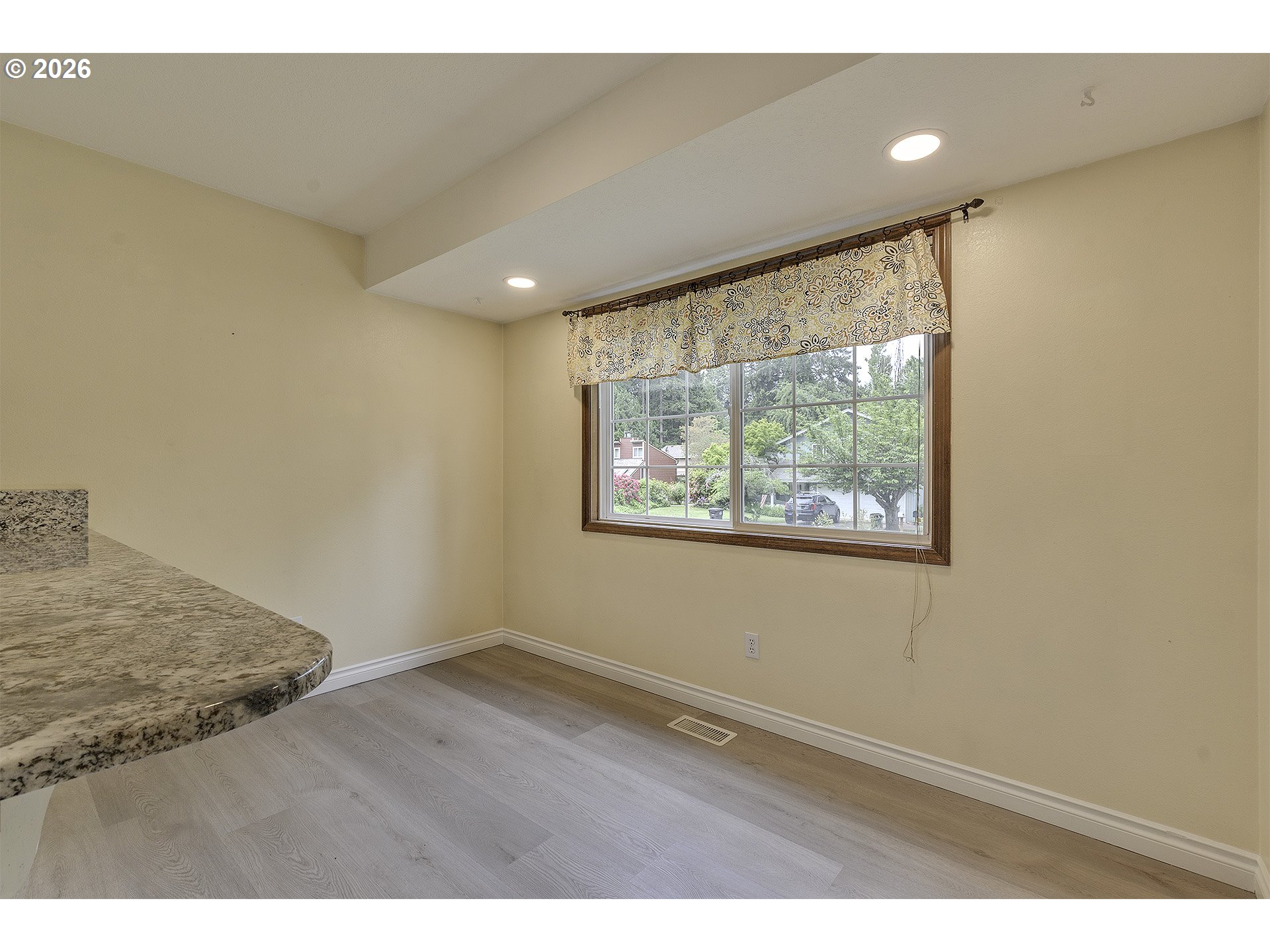324 SE 30TH AVE