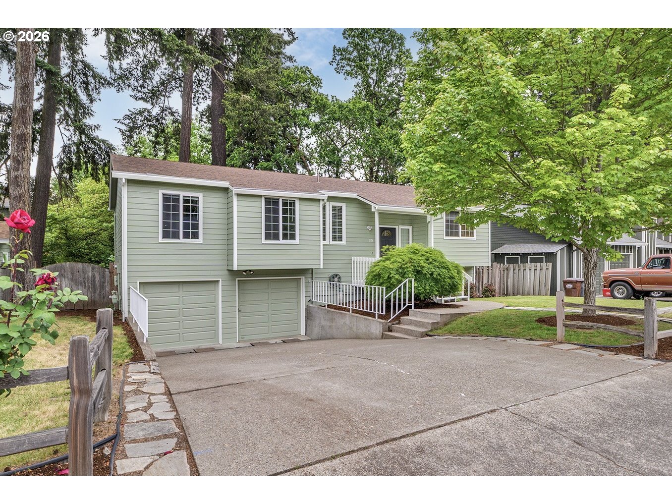 324 SE 30TH AVE