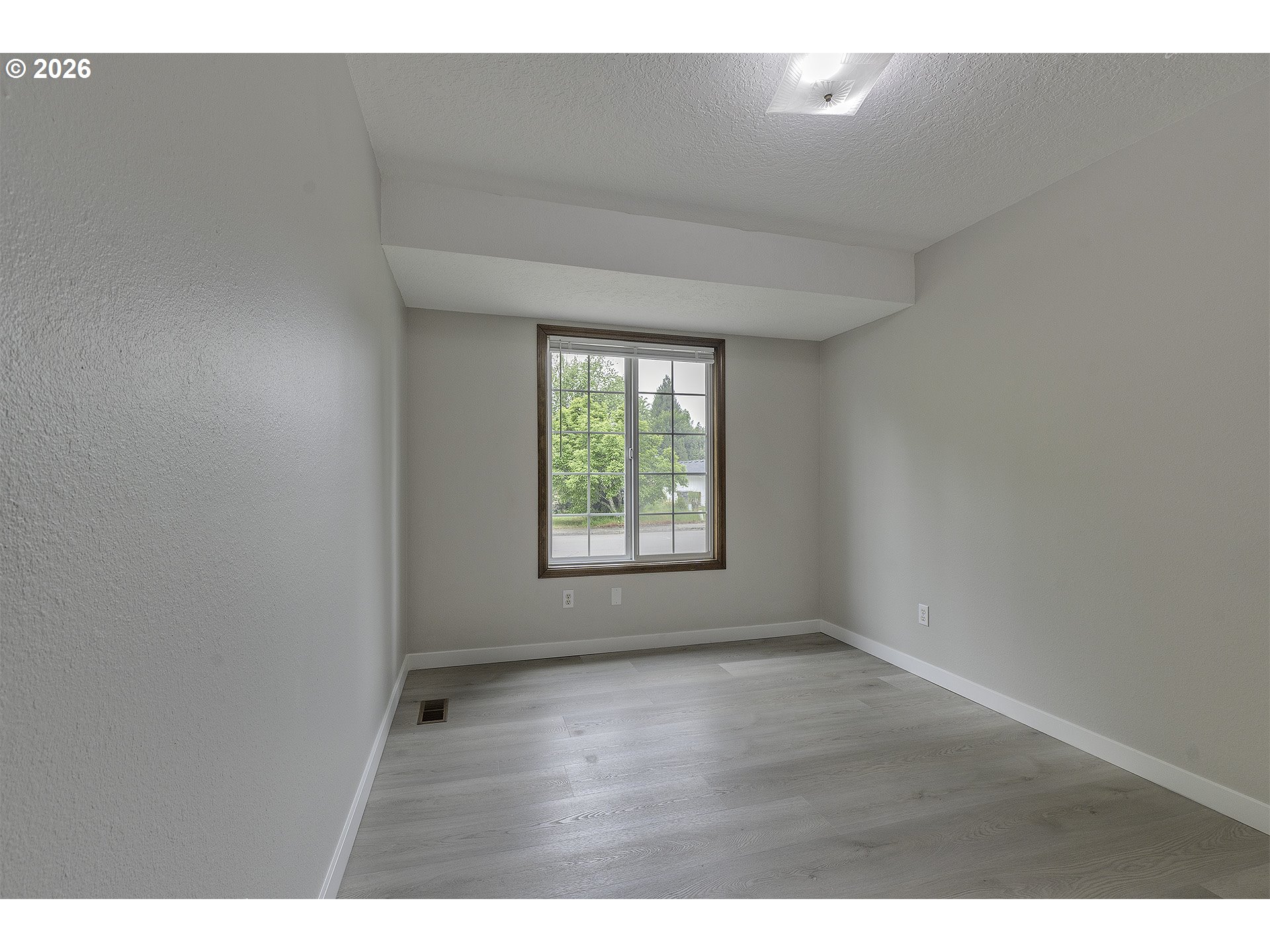 324 SE 30TH AVE