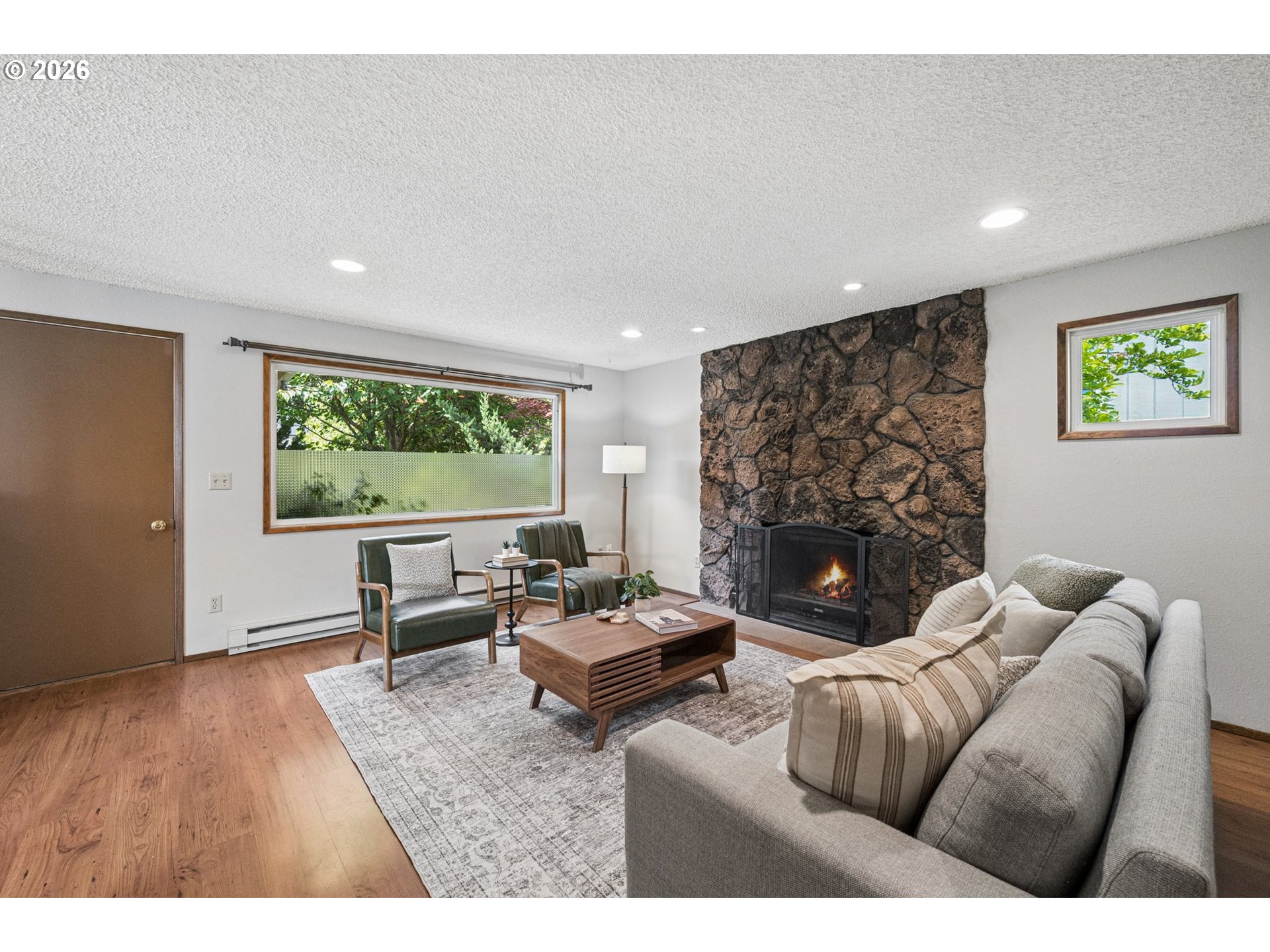 255 W BERKELEY ST