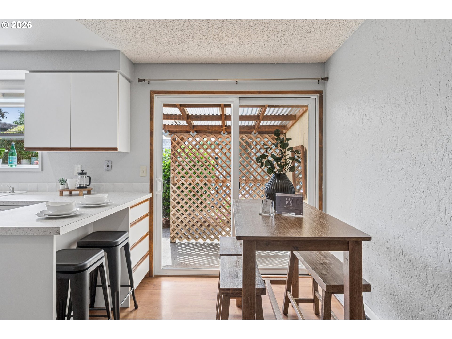 255 W BERKELEY ST