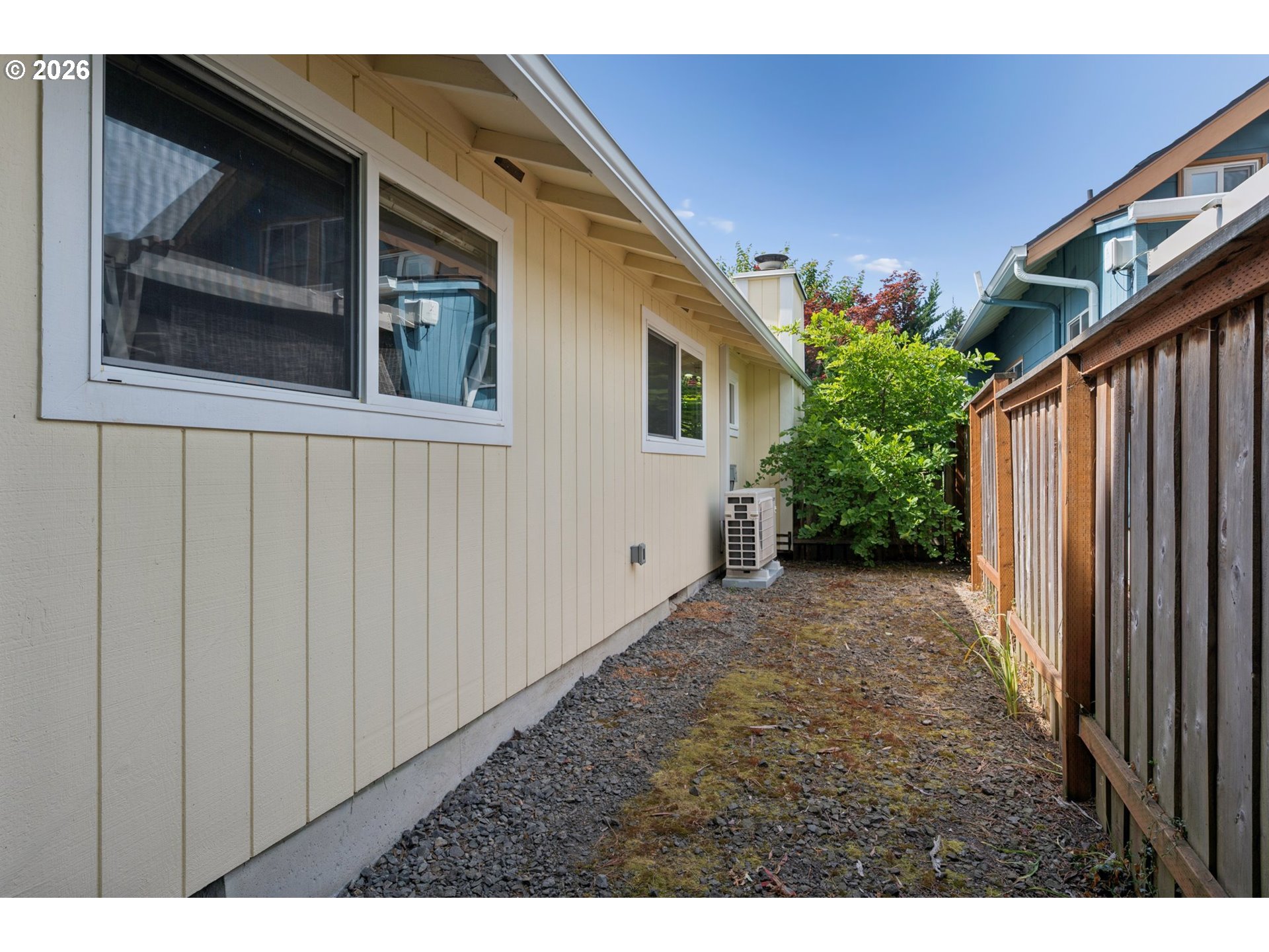 255 W BERKELEY ST