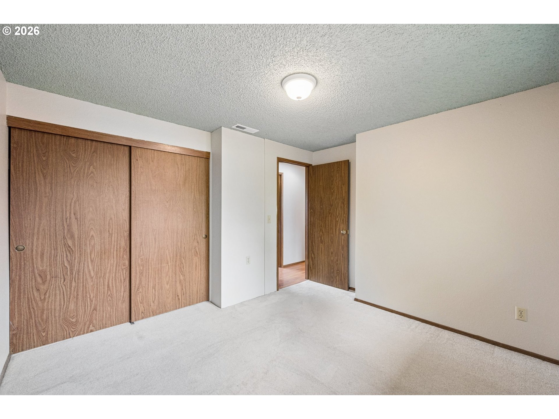 255 W BERKELEY ST