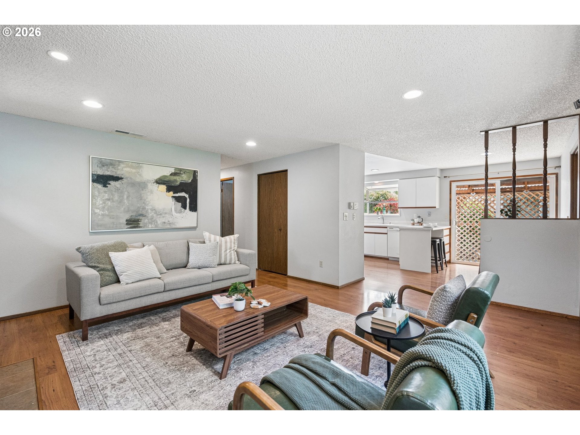 255 W BERKELEY ST