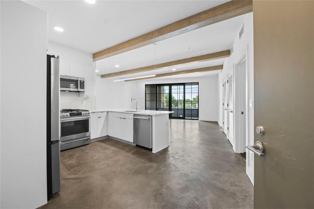 346 Peters Street Unit 102